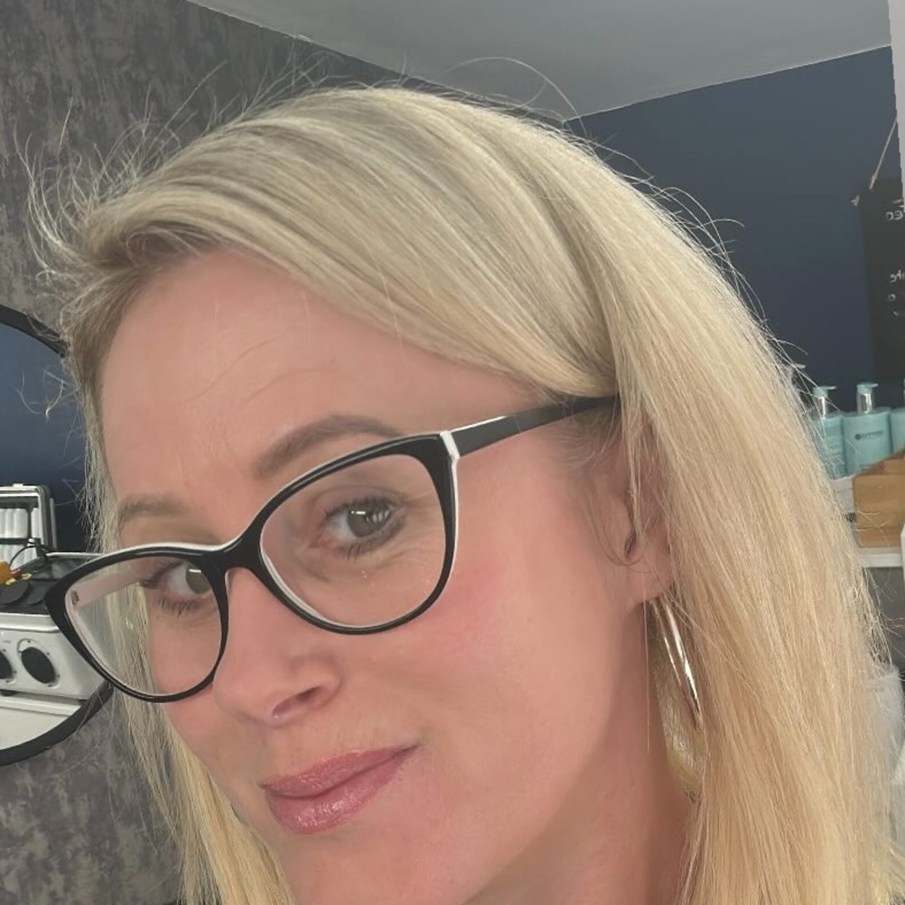 From Gym Chats to Growing a Business – Lynne’s Beauty, Haxby episode artwork
