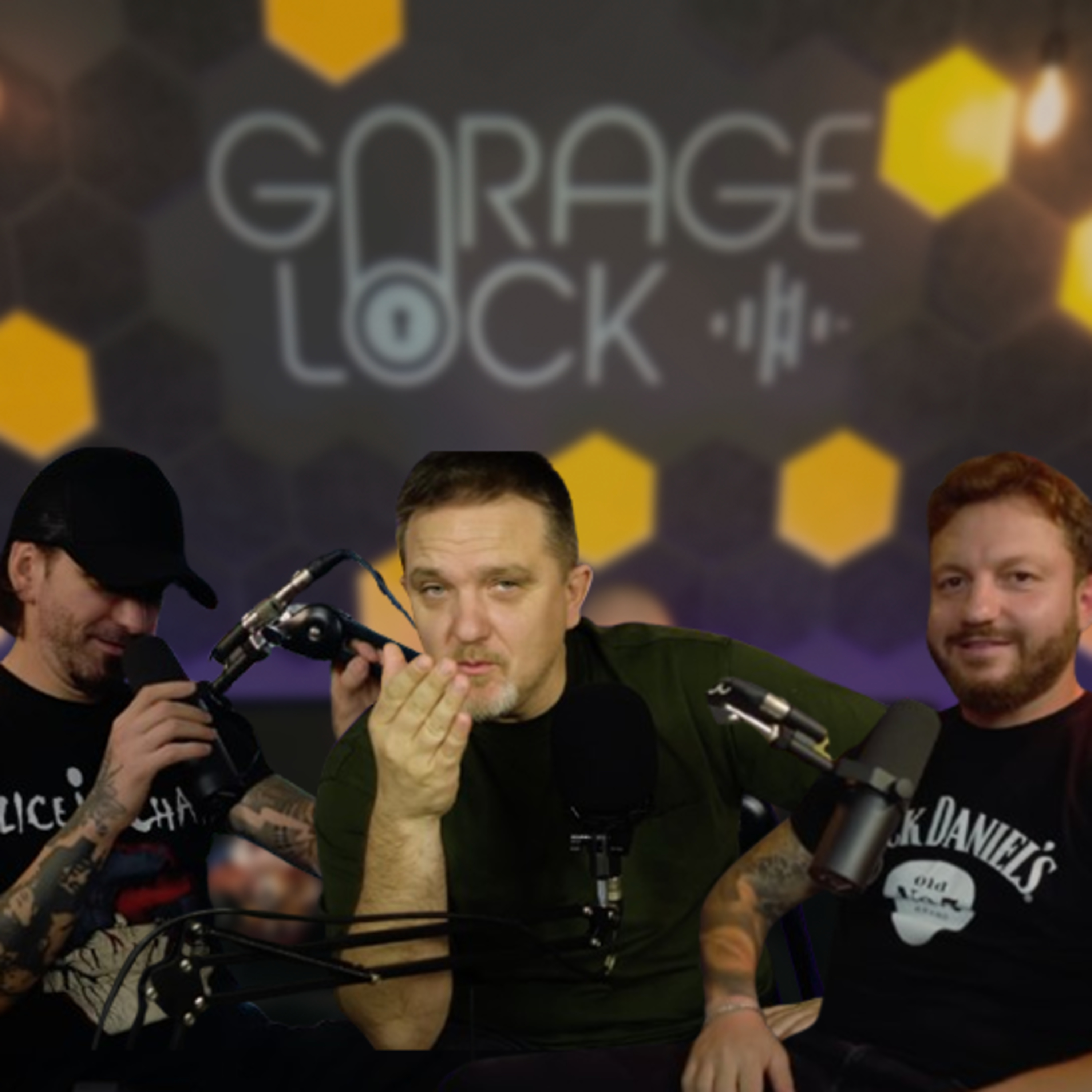 Julian Deda në Garage Lock