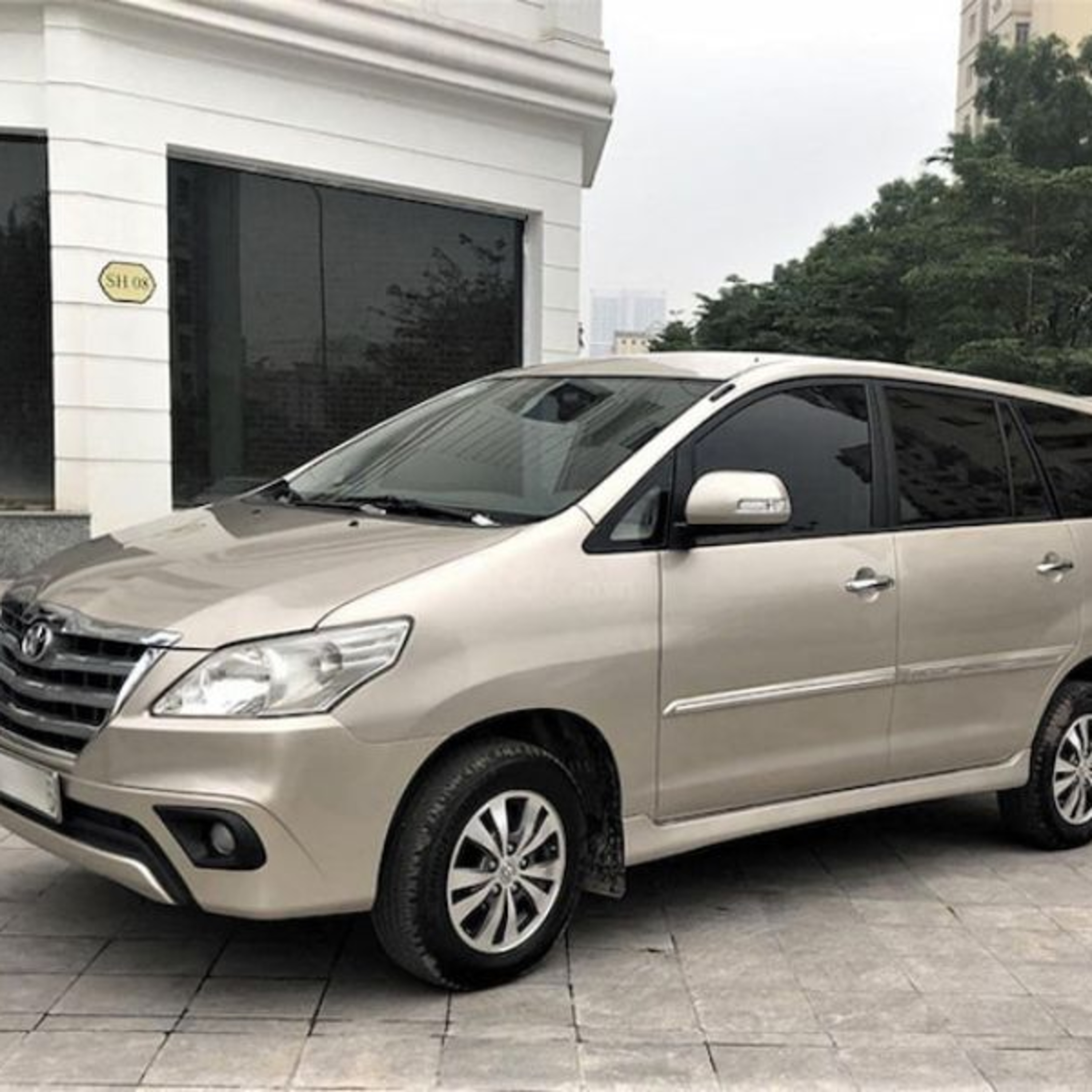 Top 12 loại xe 7 chỗ giá từ 400 đến 500 triệu đáng mua 2024