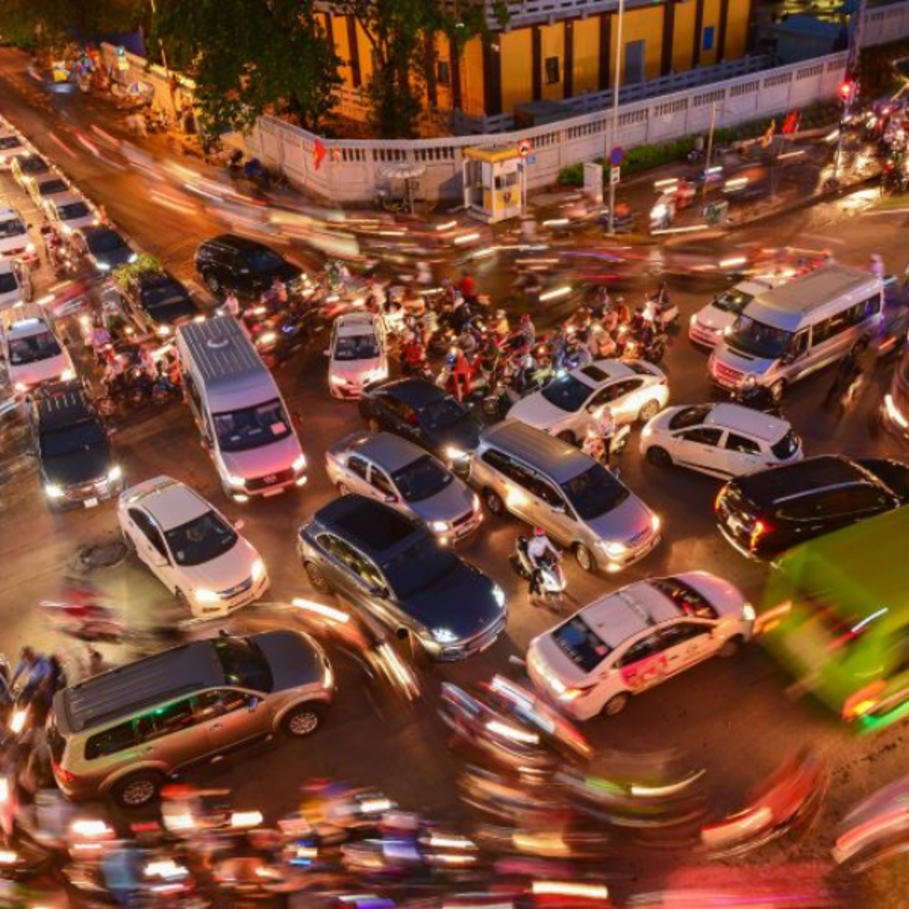 Quy định mới nhất về niên hạn sử dụng xe tải tại Việt Nam