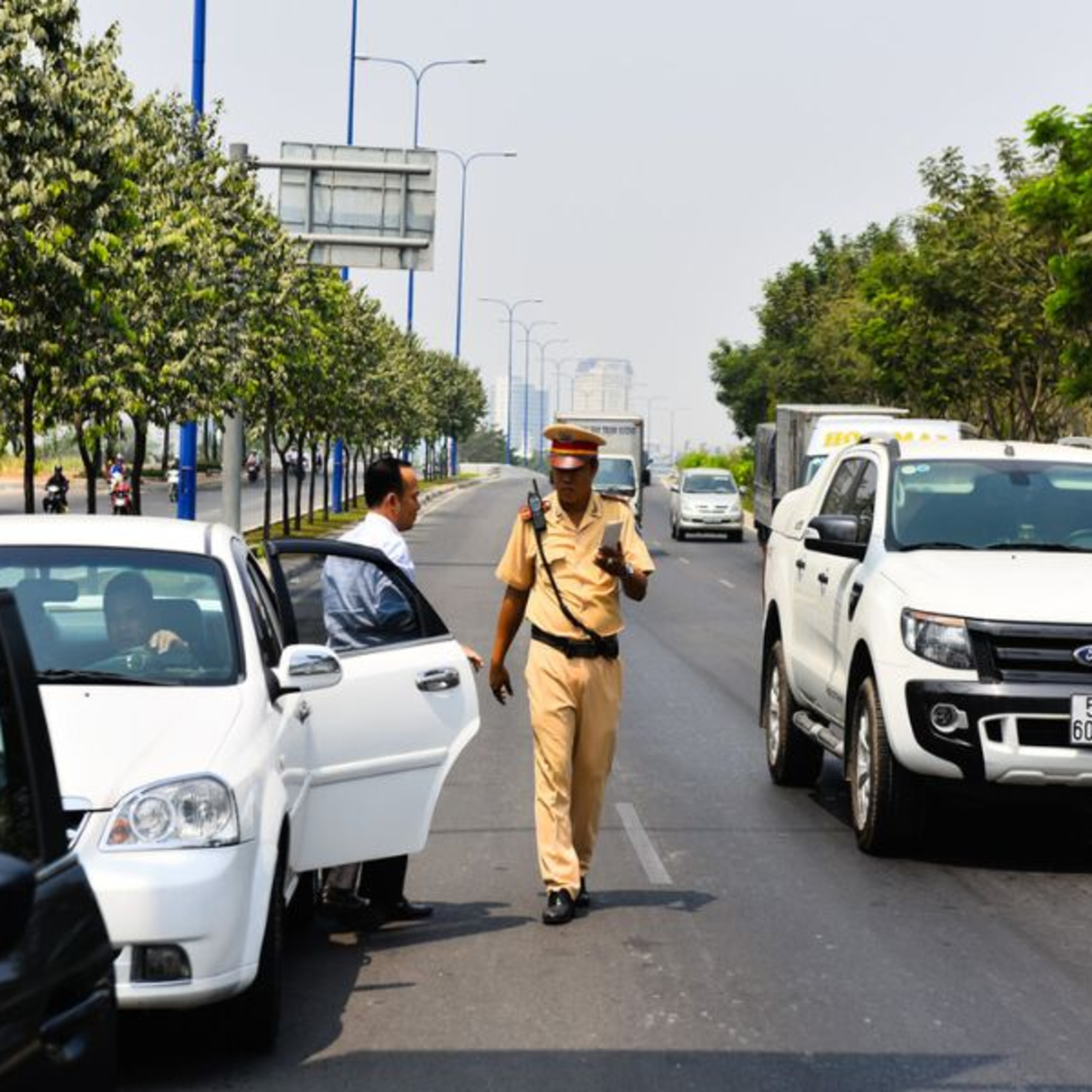 Lỗi không bằng lái phạt bao nhiêu khi đi đường cập nhật 2024