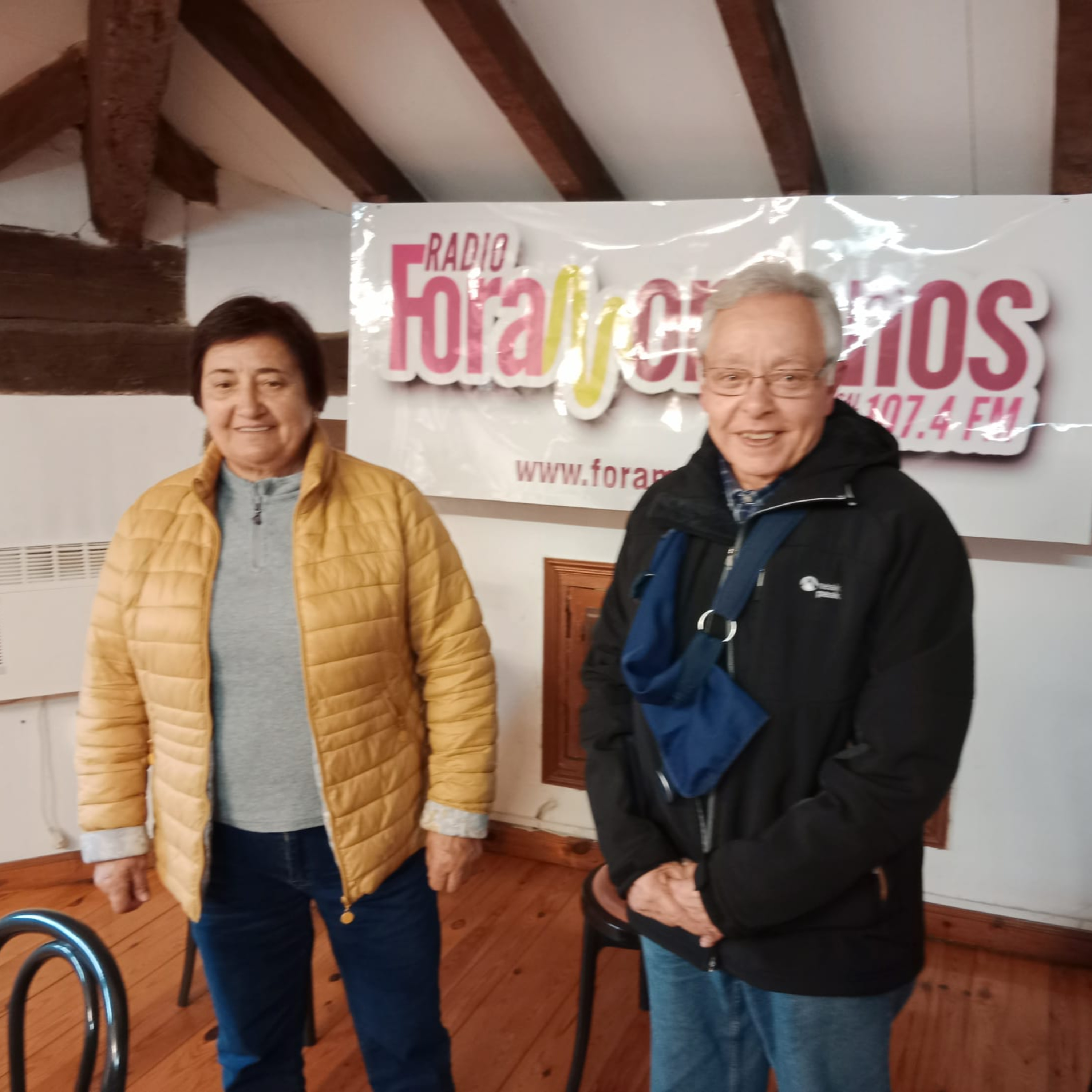 Francisco Camafreita y Amparo Rodríguez "Coral Voces Cántabras" episode artwork