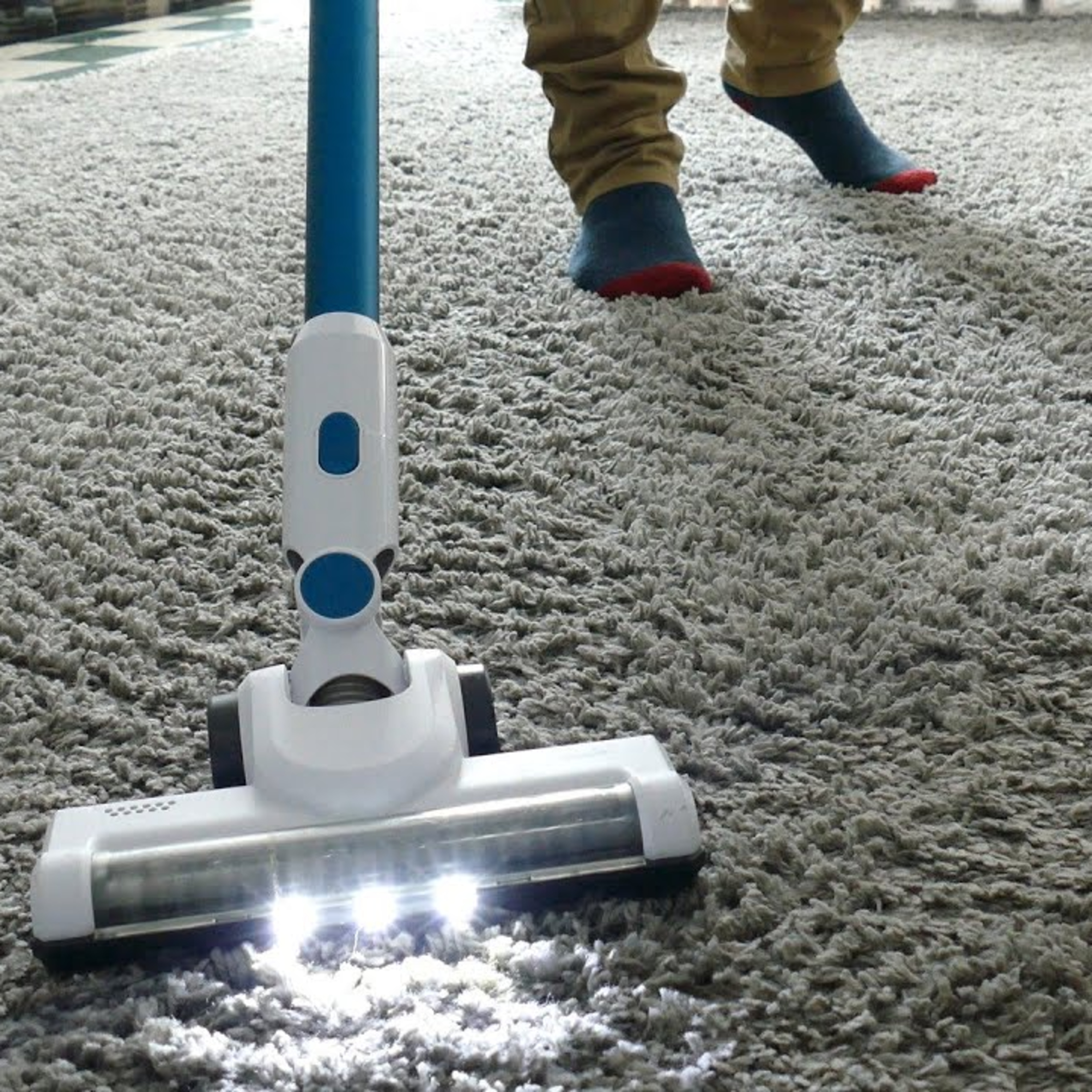 #963, I will accompany you in your moment of relaxation with my VACUUM CLEANER video episode artwork