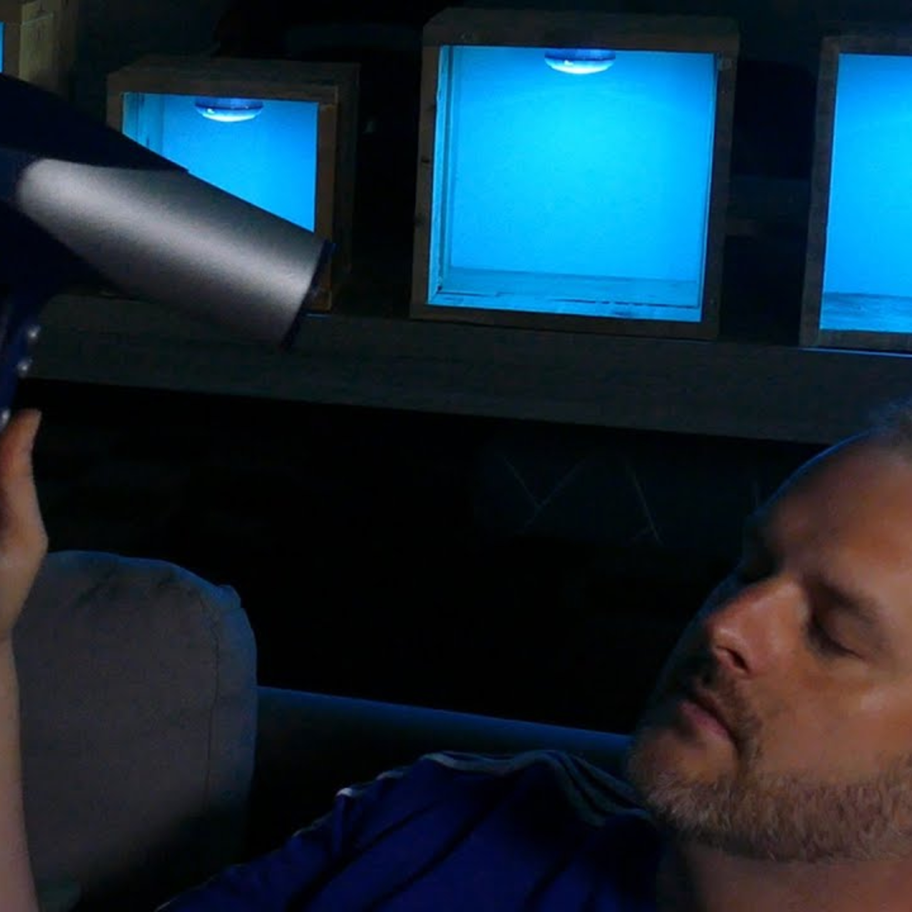 900, Calm, tranquility and that HAIR DRYER sound episode artwork