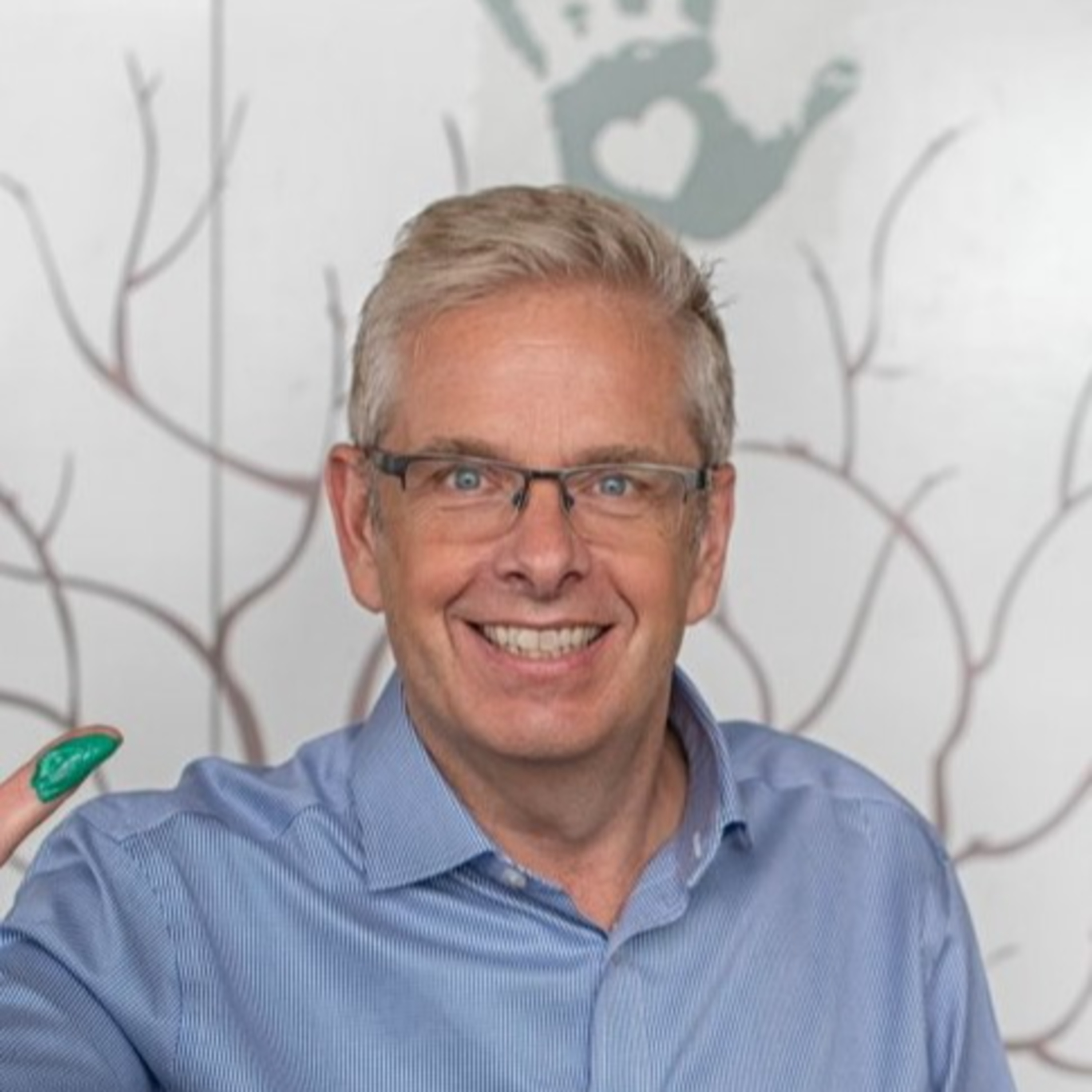 Can marketing save us from political extremes? with Peter Seymour episode artwork