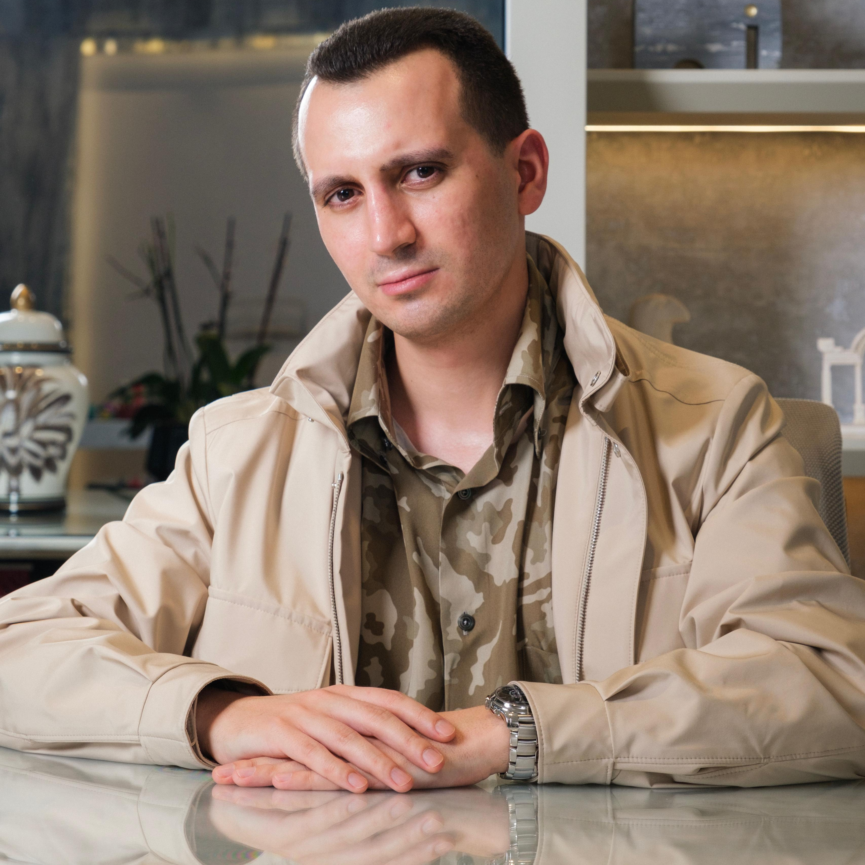 Redux Americana: Atlanticism, the US and the Third Age of Global Conflicts. Talking with Alp Sevimlisoy.