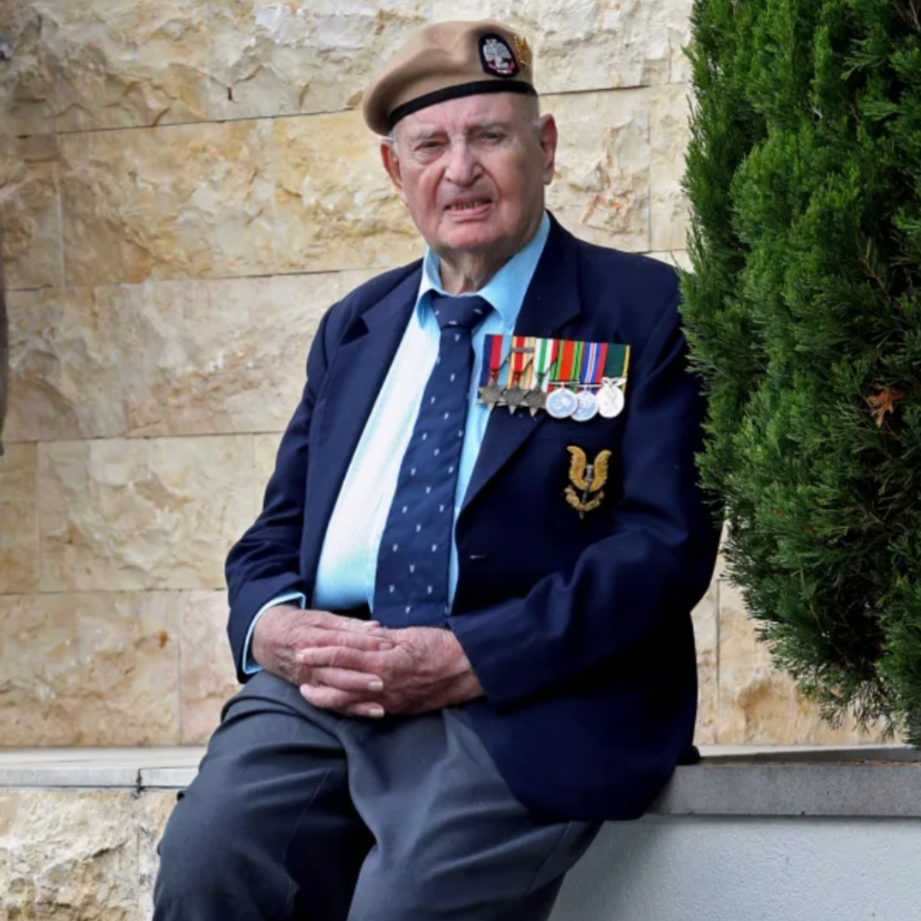 Battle of Britain and SAS veteran 102 yr old Chelsea pensioner John Morris chats to TOPP episode artwork