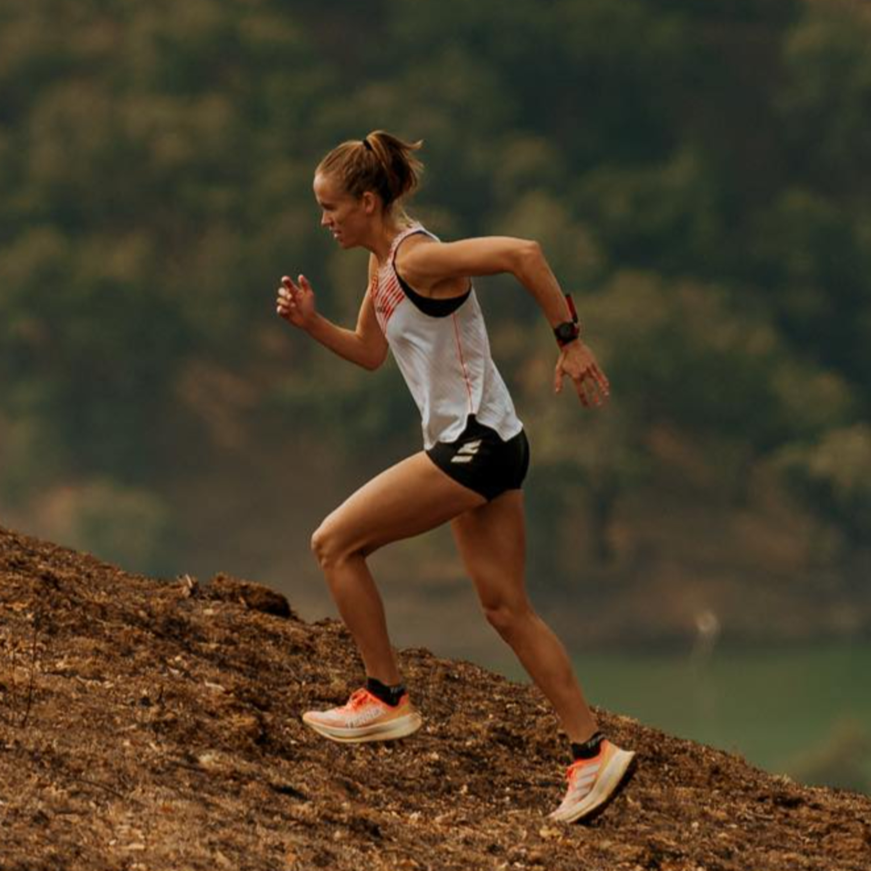 Pro Ultra Trailrunner Emily Hawgood - Canyons 100 win & Western States Prep episode artwork