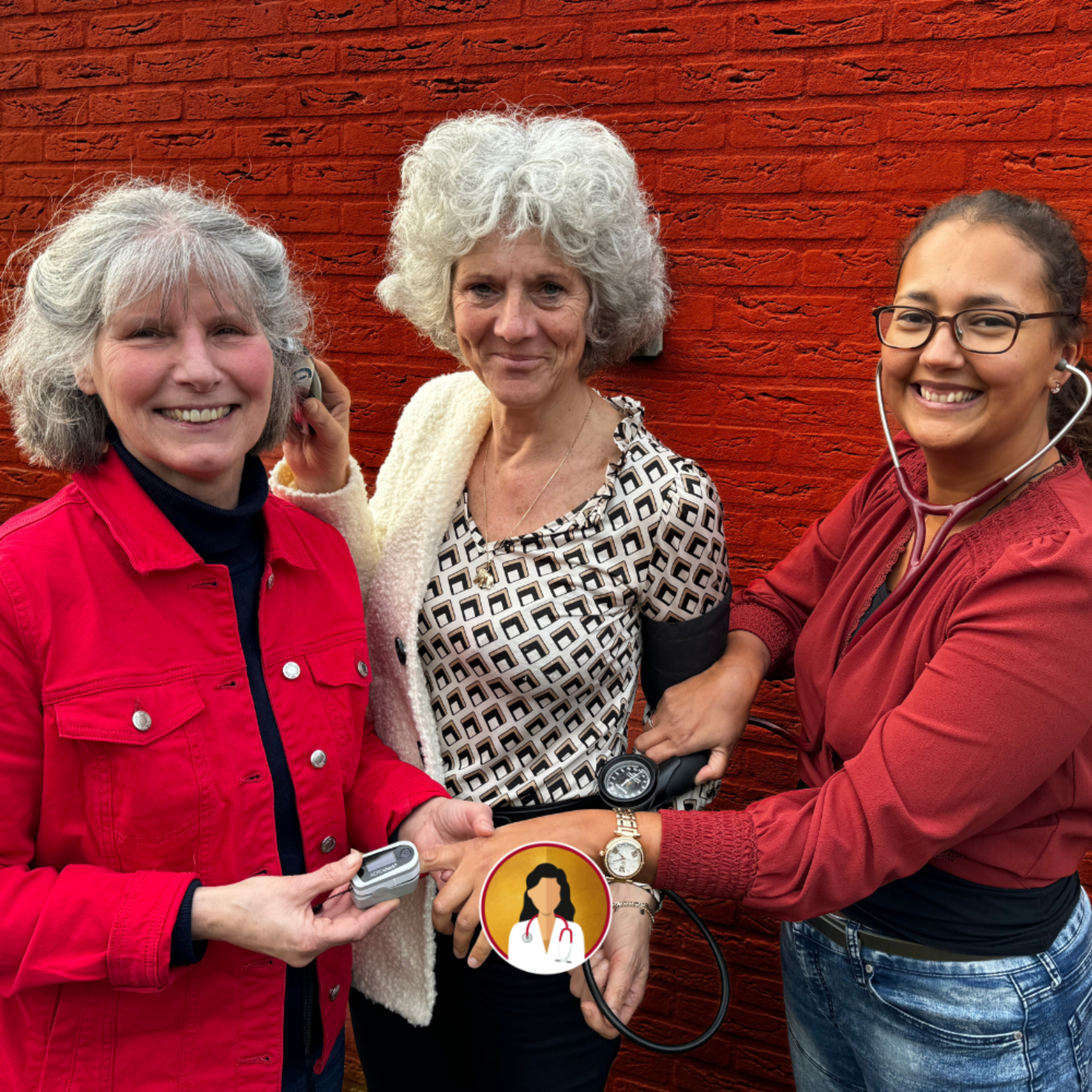 Over de rol van de doktersassistente in de huisartsenpraktijk | Met Lucienne & Petra episode artwork