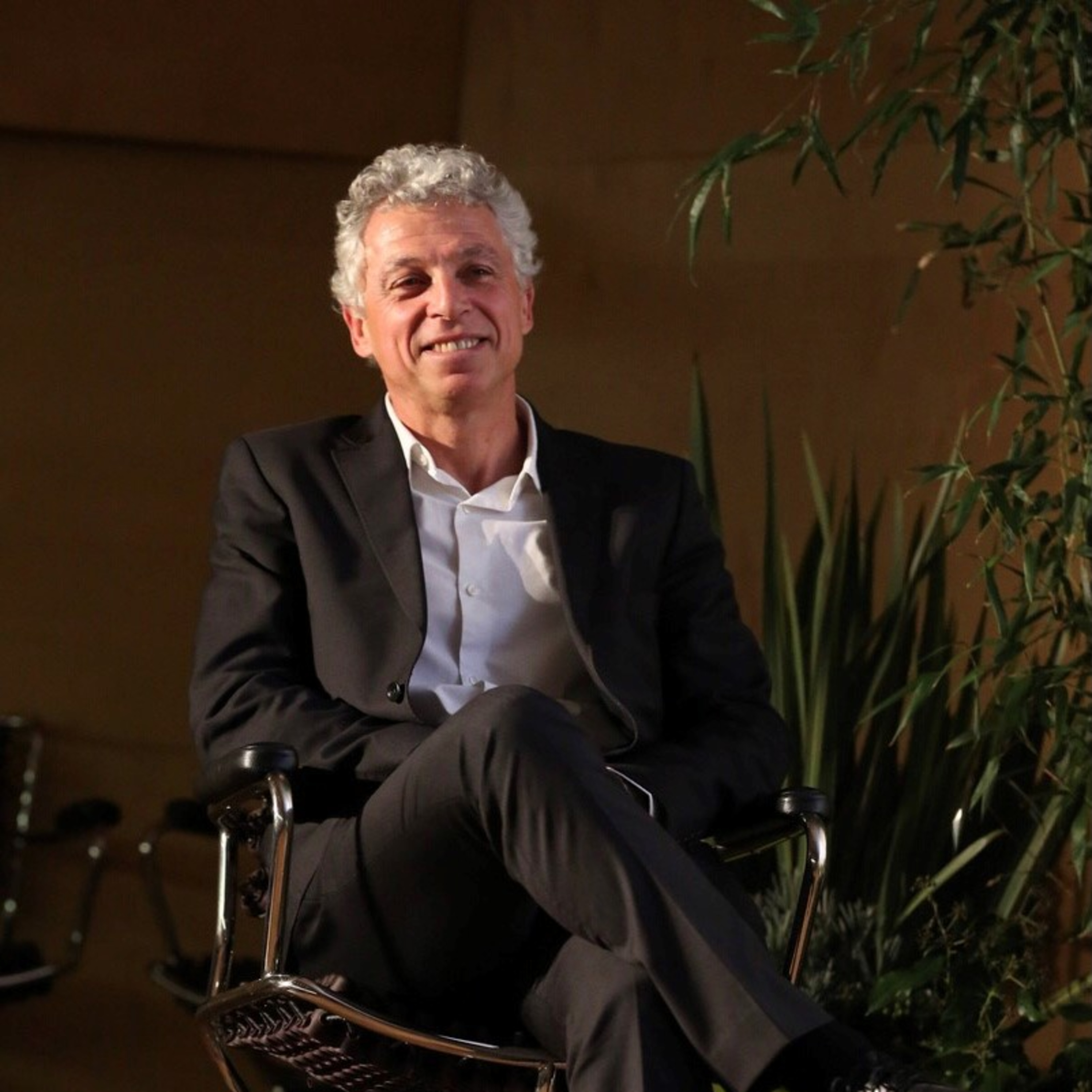 À la pointe de l'escrime et de l'excellence, partez à la découverte de Philippe Omnès