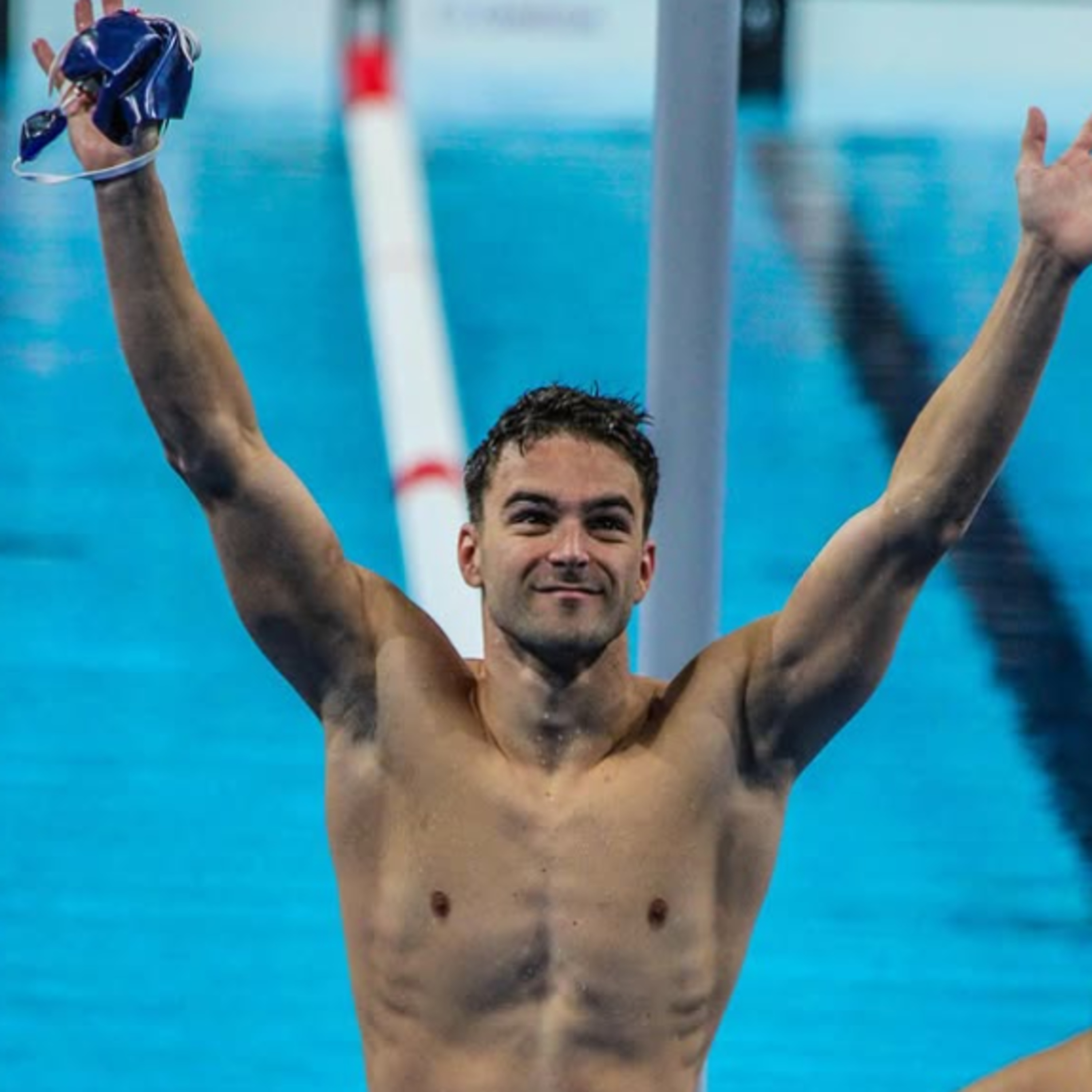 Plongez dans les profondeurs du grand bassin avec Hadrien Salvan