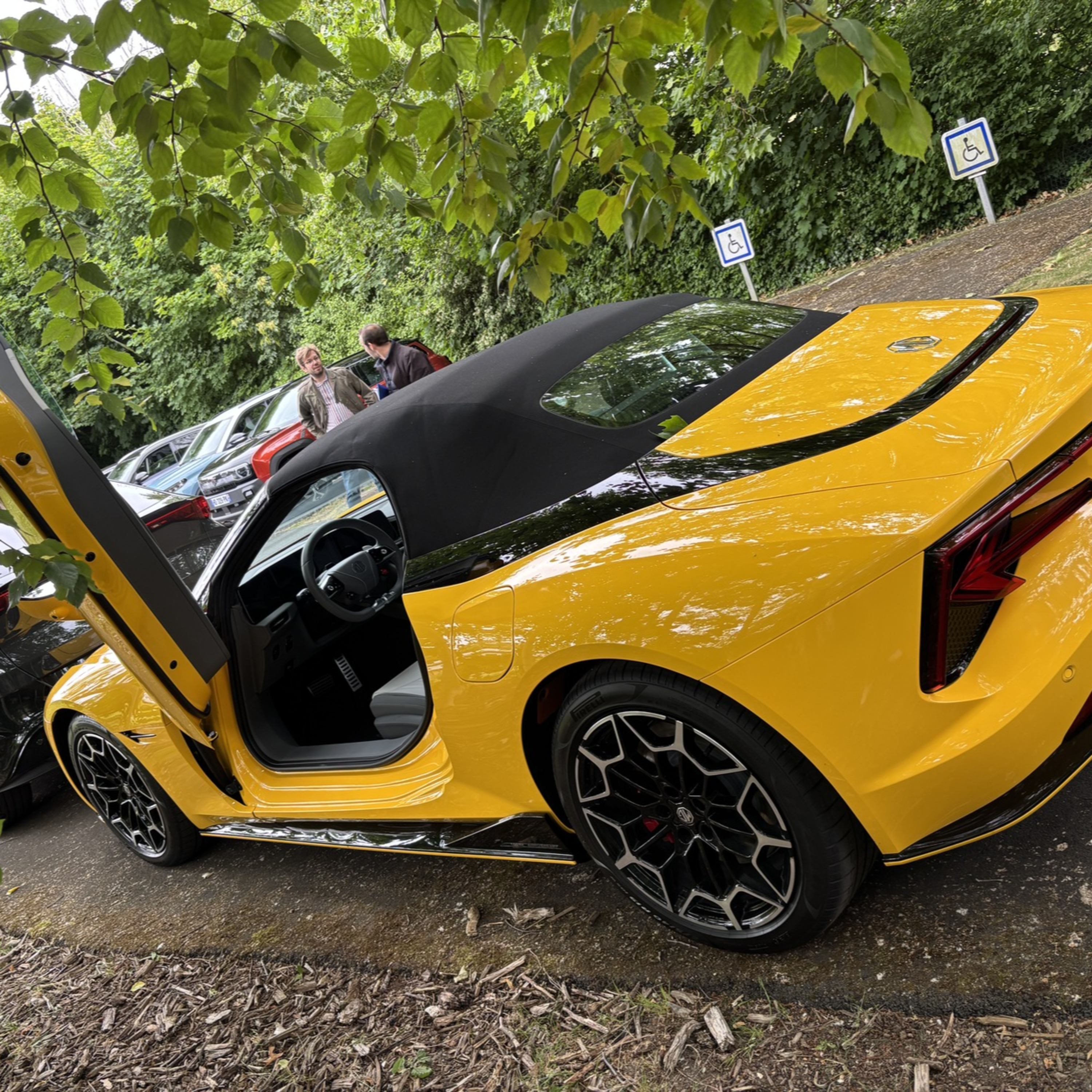 L\'automobile décryptée