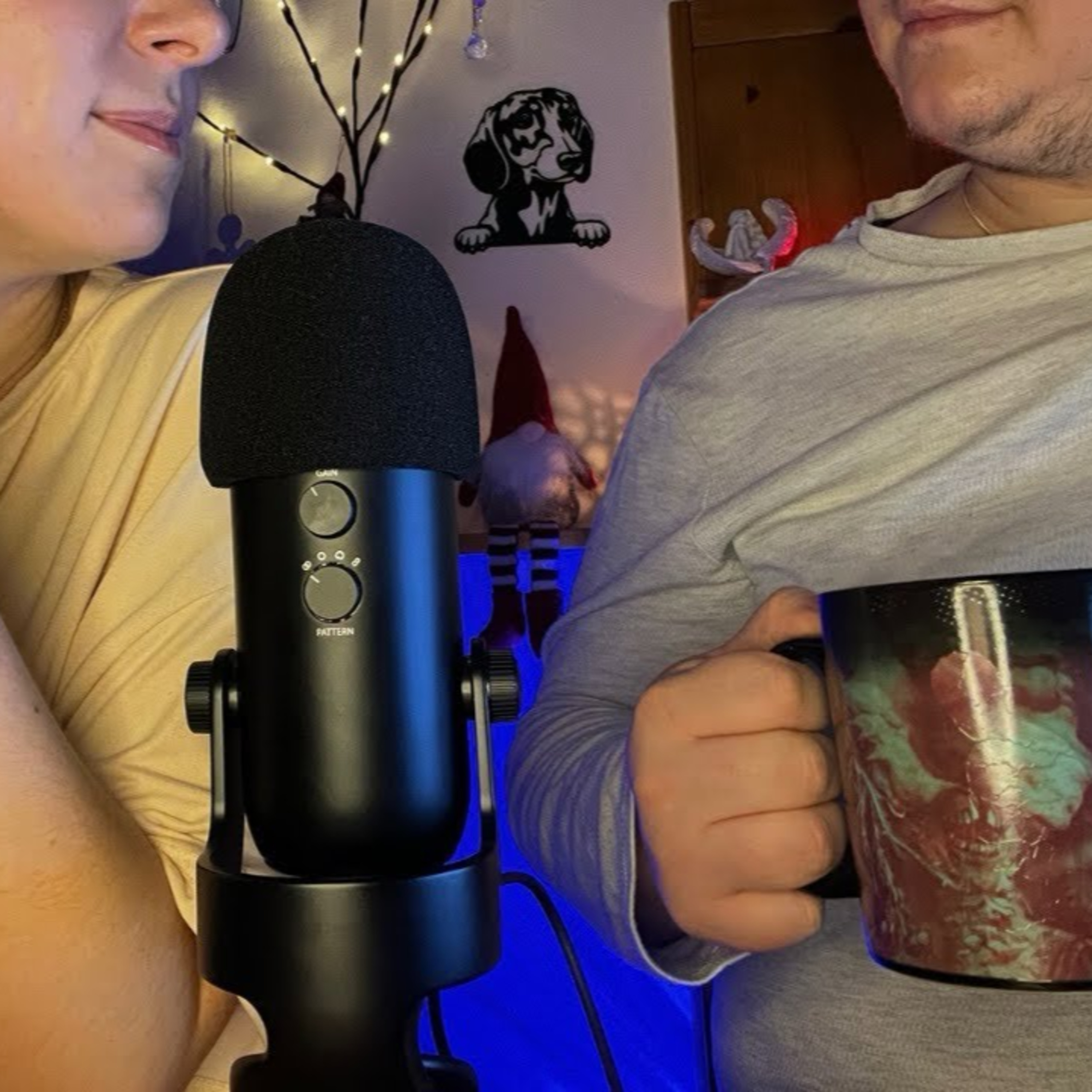 ASMR with My Boyfriend – Relaxing Chat & Back Writing (CZ)