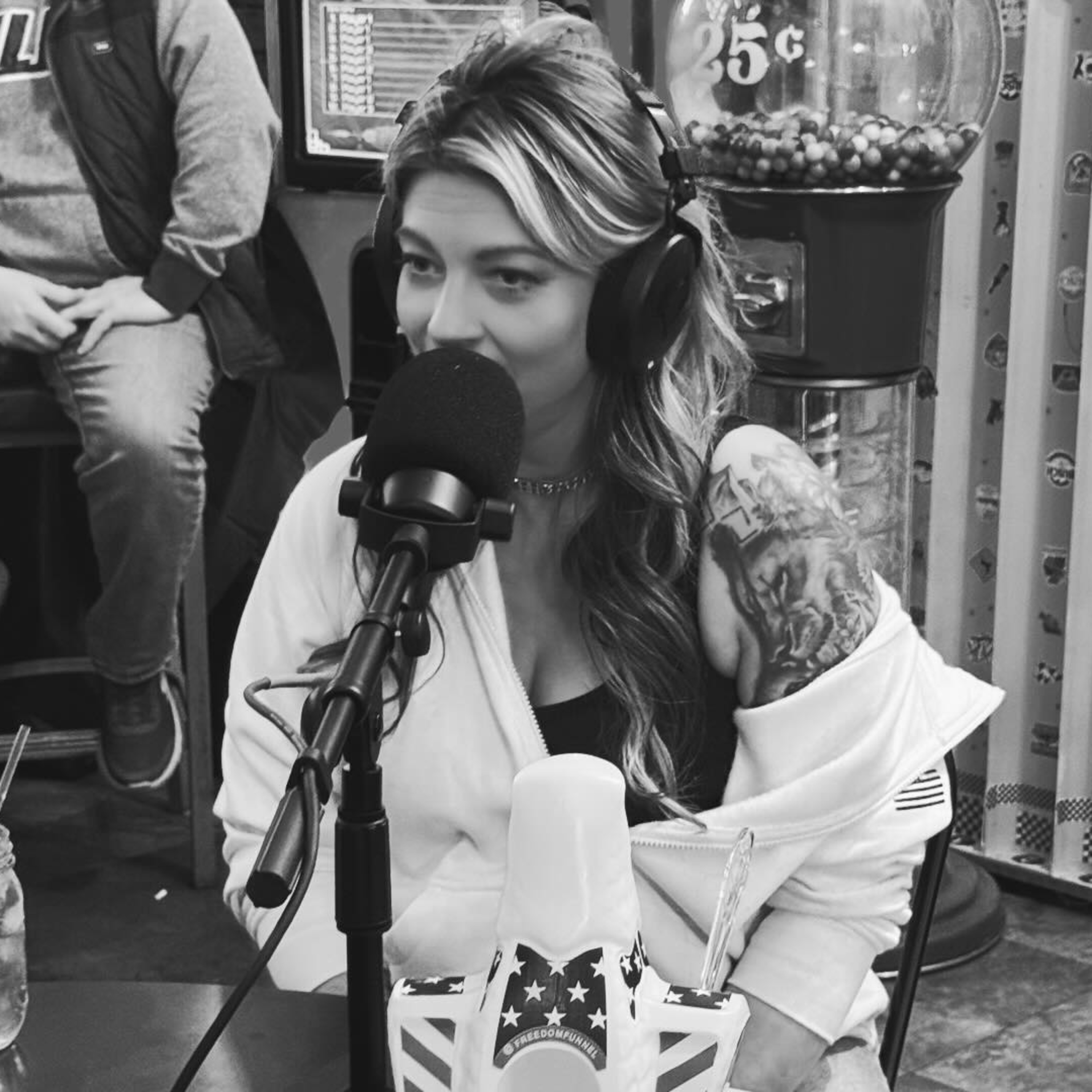 #53 -Bars, Birthdays, and Multiple Billie's.  episode artwork