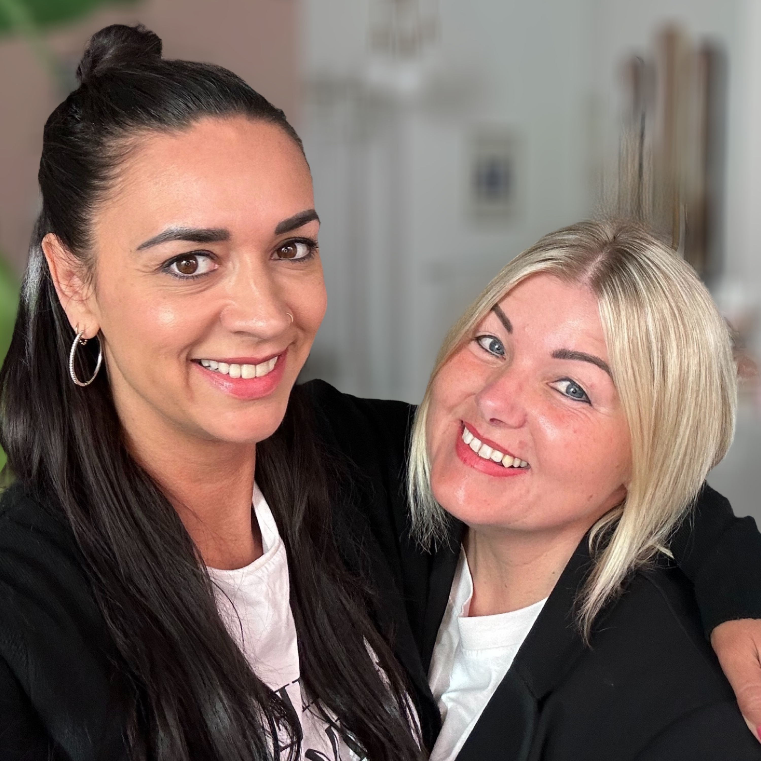 Kaffeeklatsch - Nadja und Katja reden über Gott und die Welt