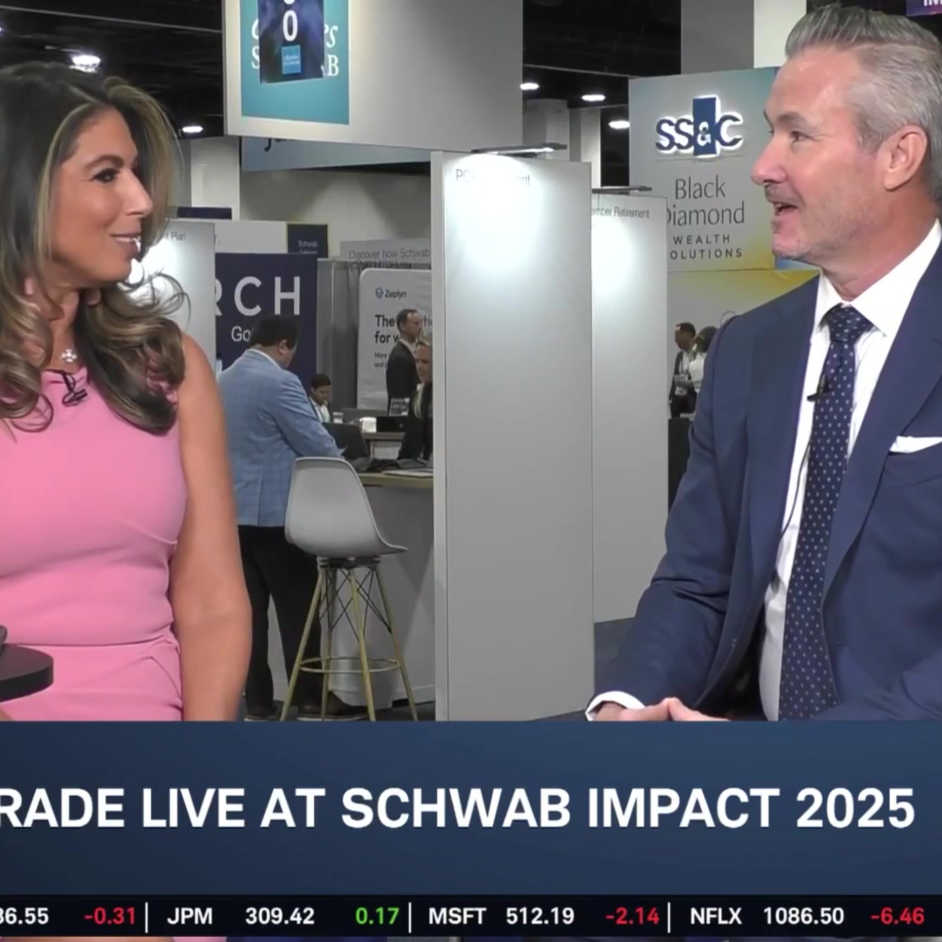 Financial Advisors: Balancing Confidence and Credibility for Success