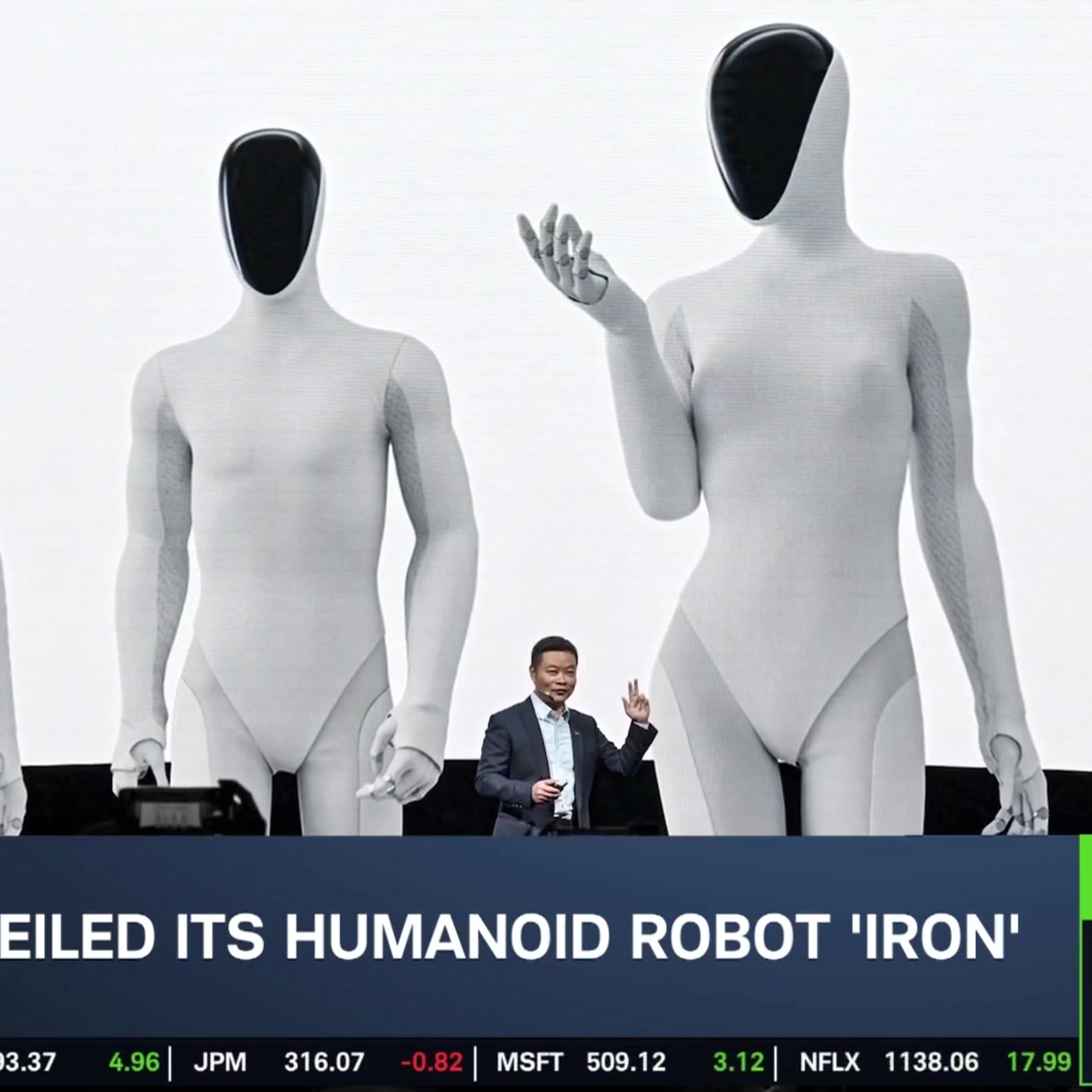 Overlooked Stock: XPEV "Dark Horse" in EV & Robotics, Races with TSLA