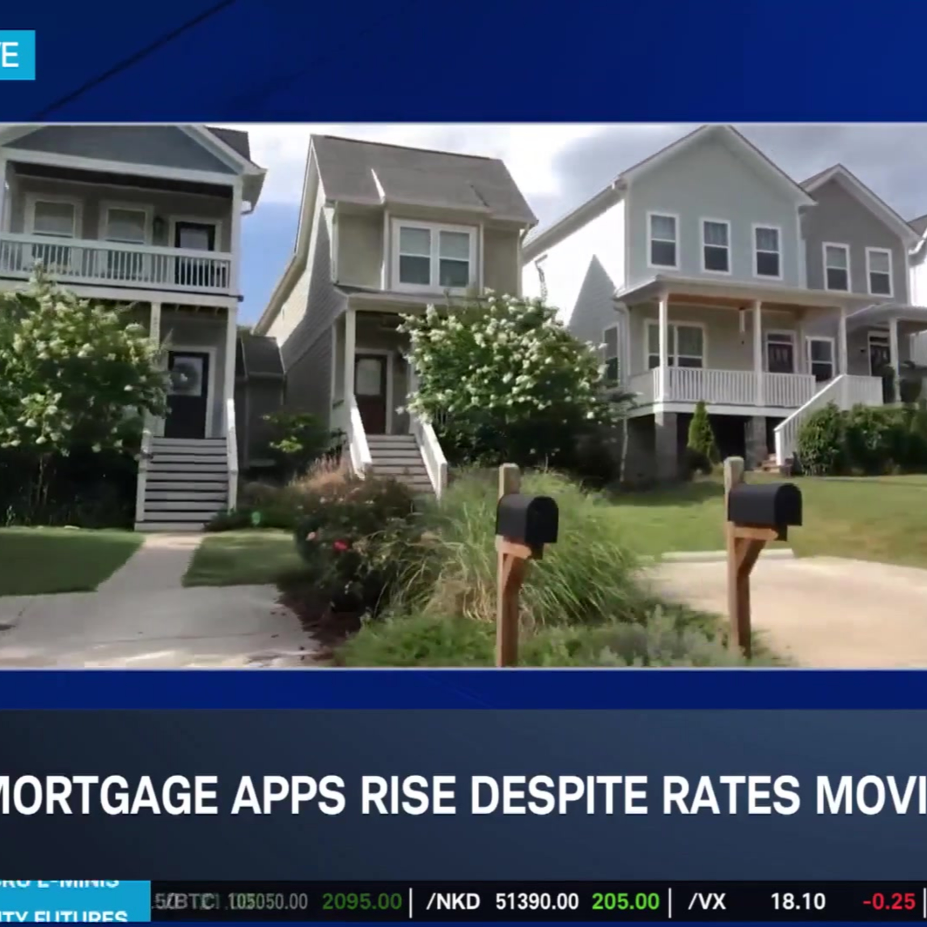 Congress Races to Reopen Government, Mixed Picture in Mortgage Apps