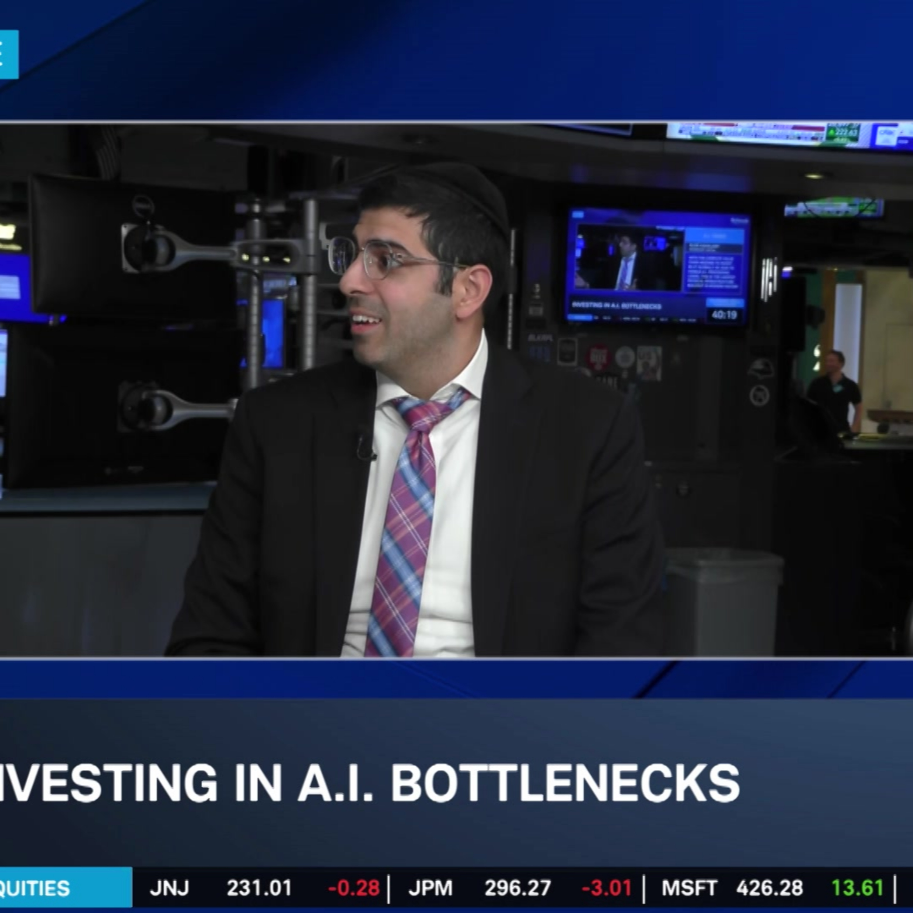 Elor Kahalany on MU Highlighting AI Bottlenecks, NOW Strength & HIMS Unsung AI Stock Episode cover