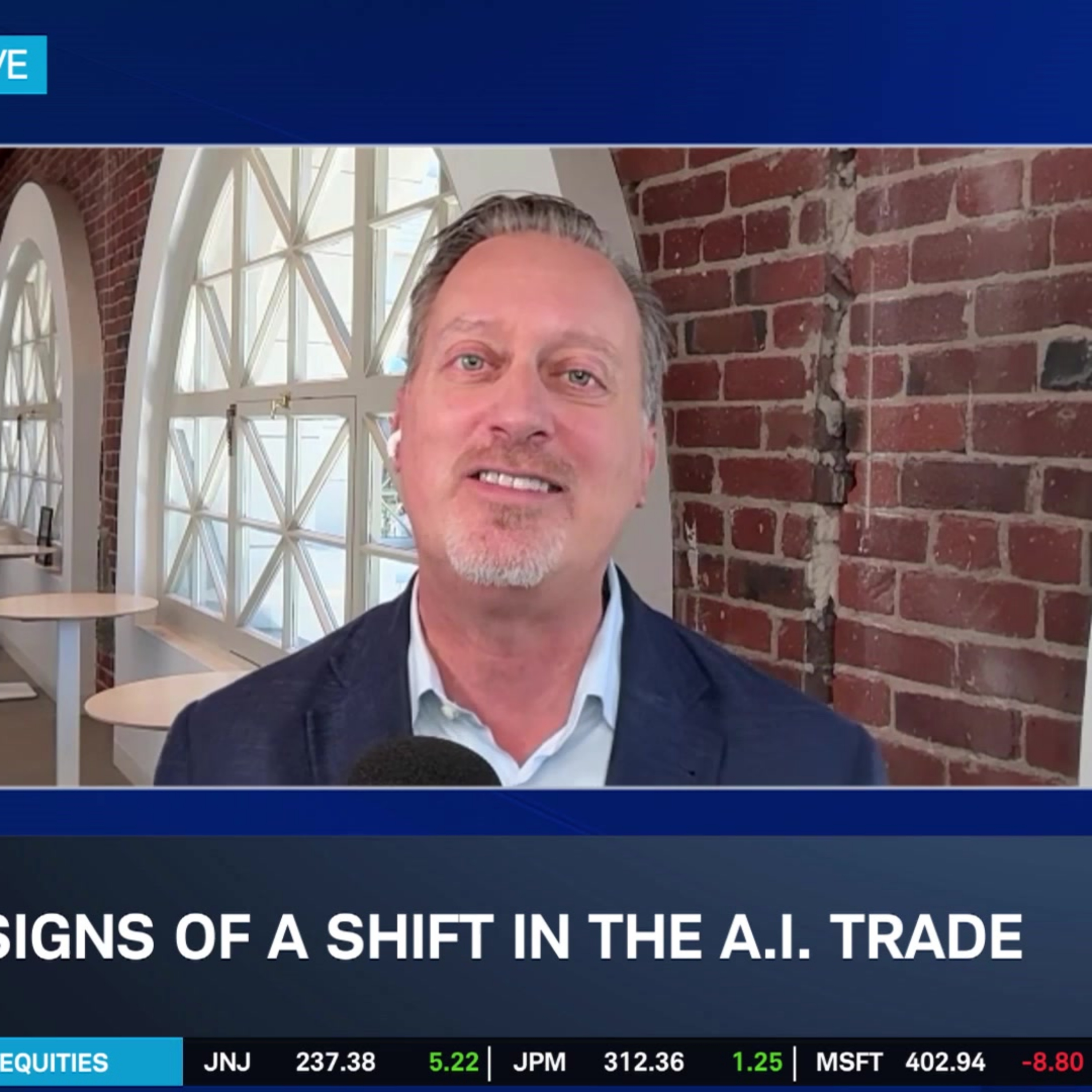 Cory Johnson on Surging Neocloud & Data Center Demand, ORCL Earnings Preview episode artwork