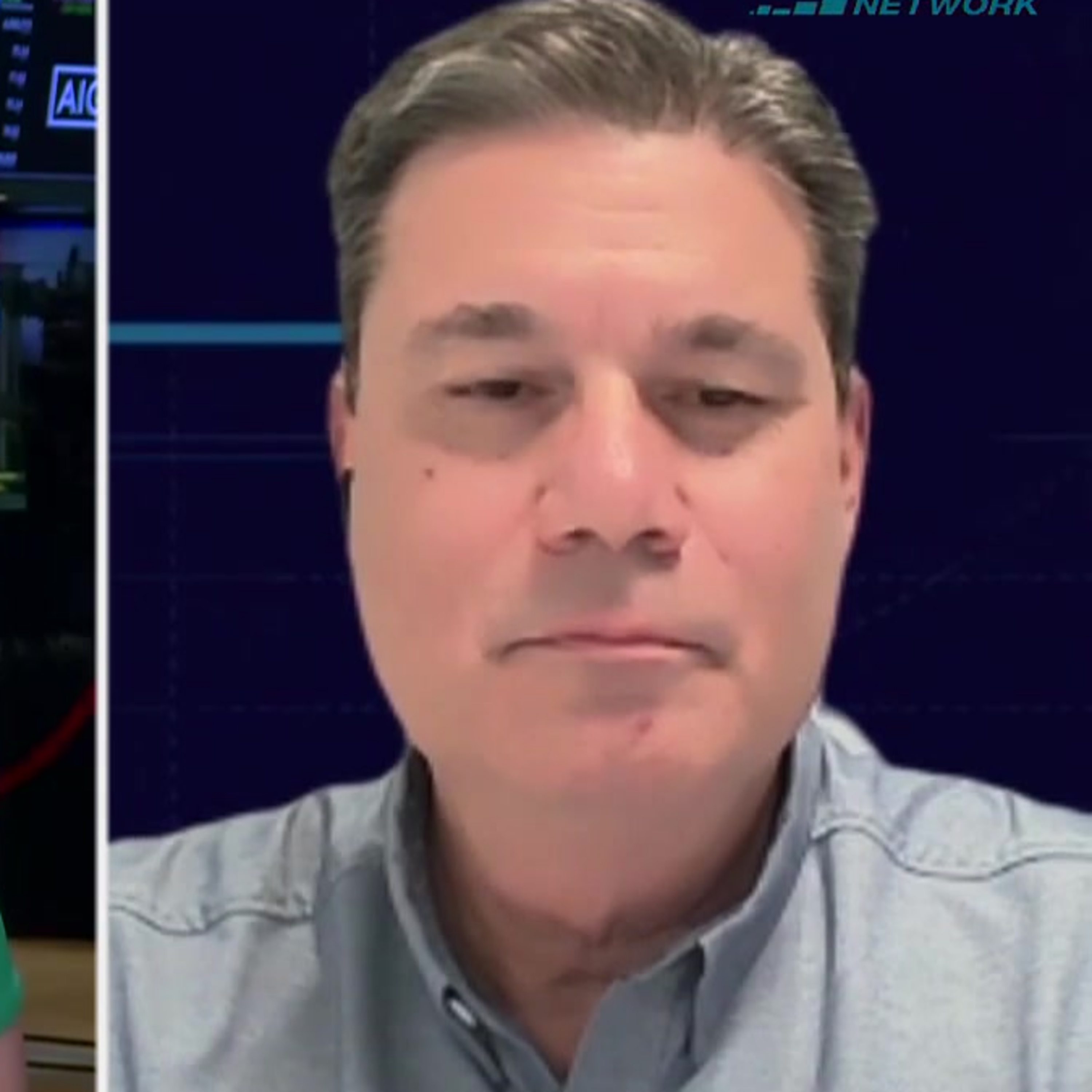 Behind Nasdaq Performance: How AI & Market Dynamics Shake Up Tech episode artwork