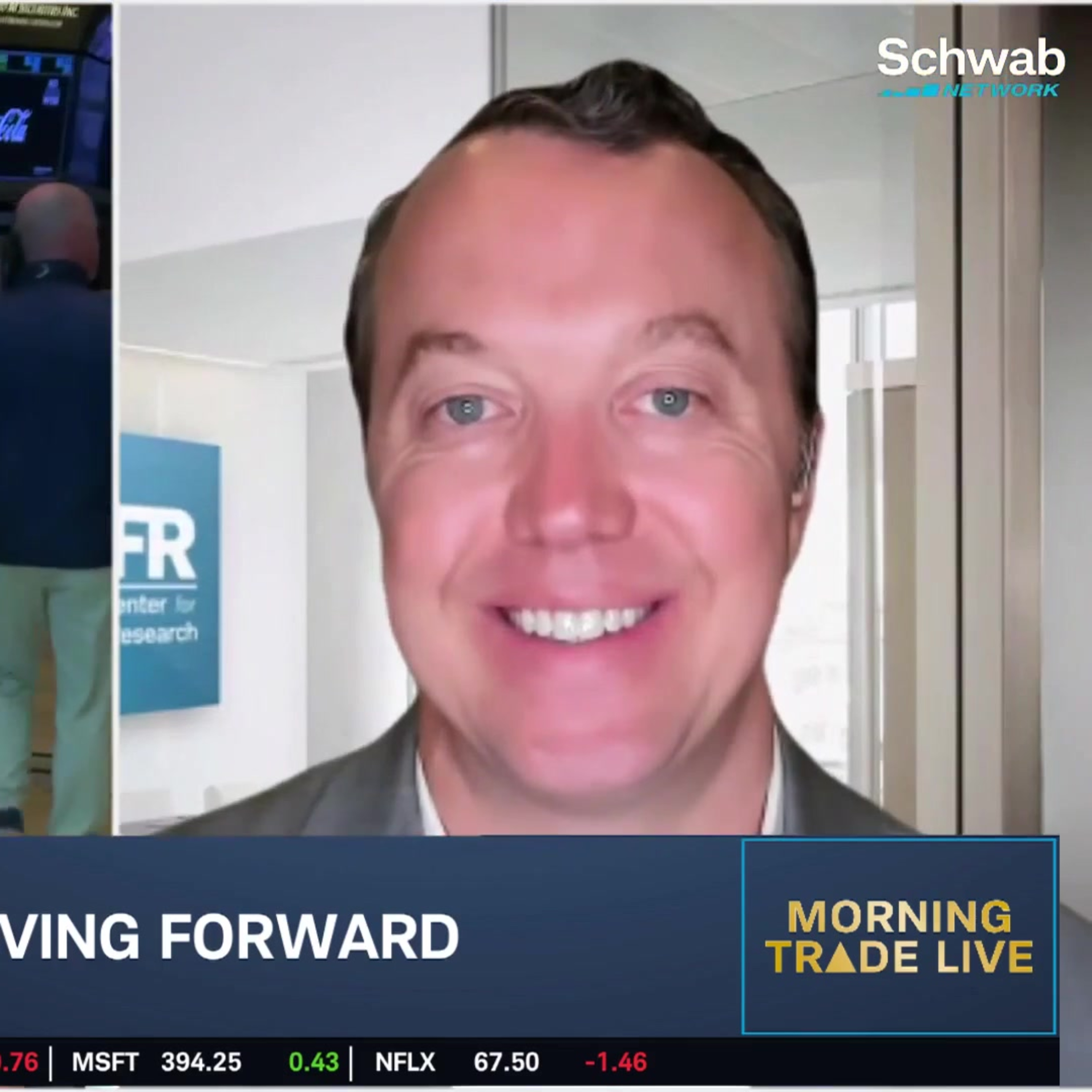 Warning Signals in Job Market & Impact on Bonds Amid Earnings Season episode artwork