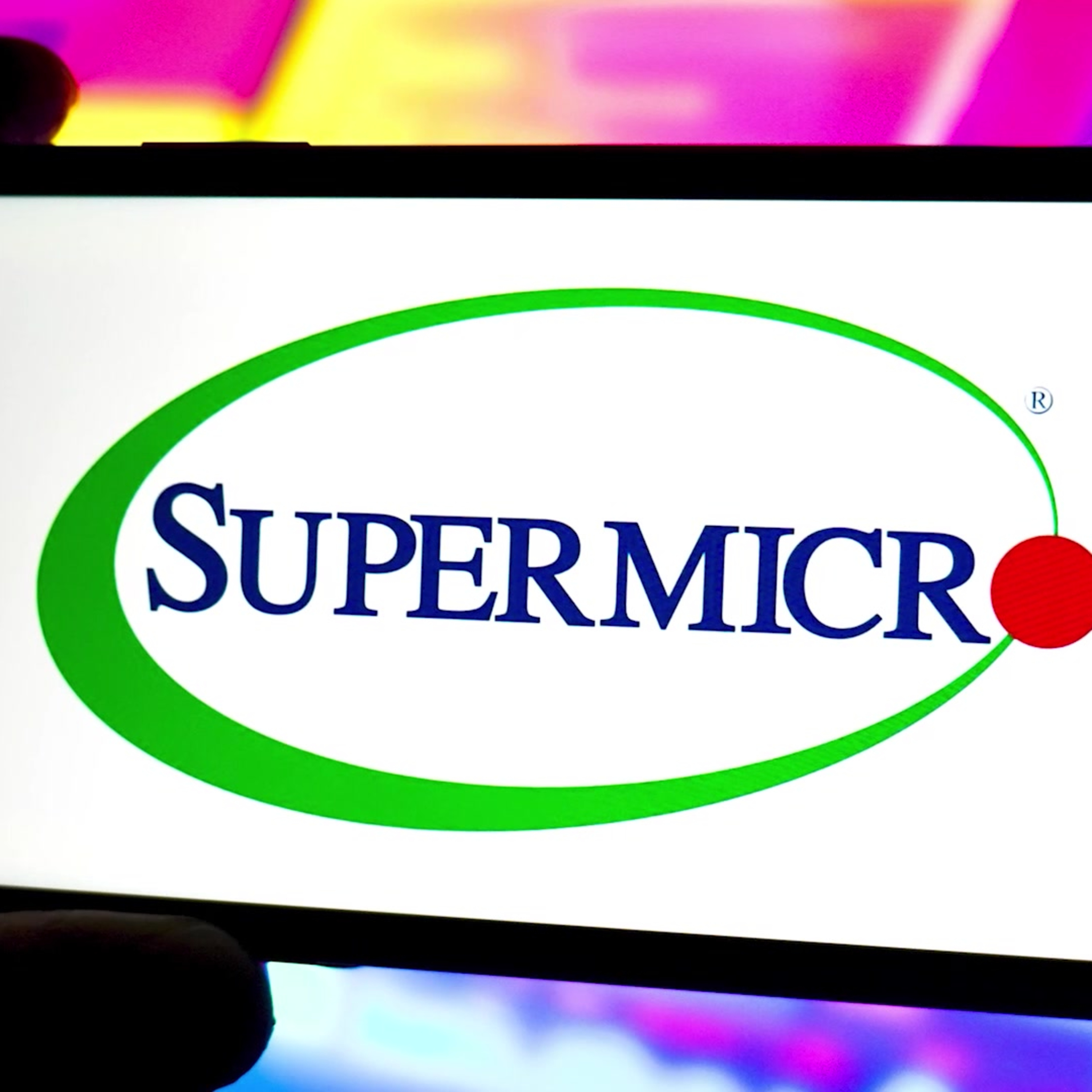 Stock Market Today: SMCI, CRWV & NBIS Rally Strong on Earnings