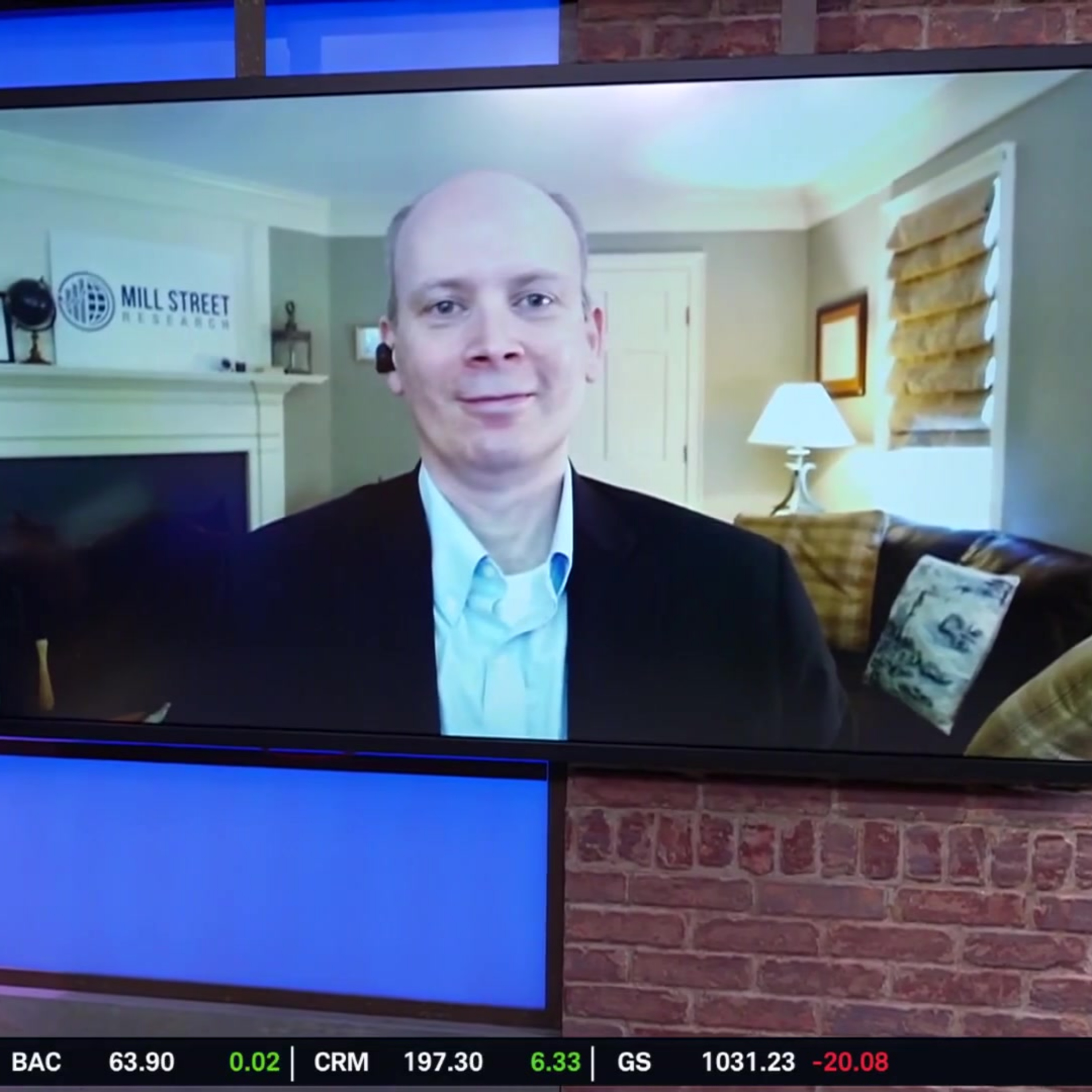 Sam Burns on Fed's Direction Amid Volatile Risks & TSLA, MSTR, SMCI Outlook episode artwork
