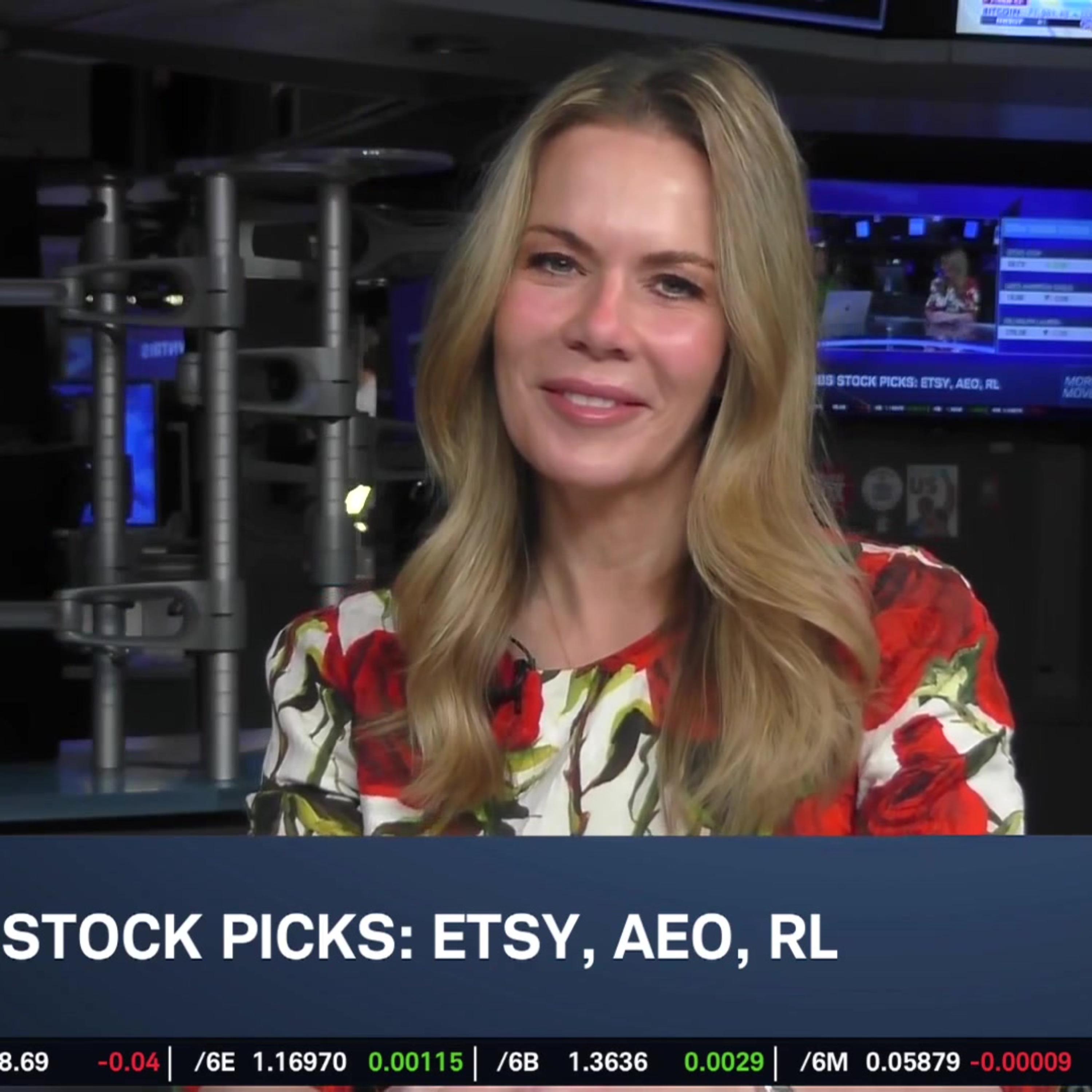 Gibbs: Yields Don't Show "Winning Long-Term Strategy" for Economy