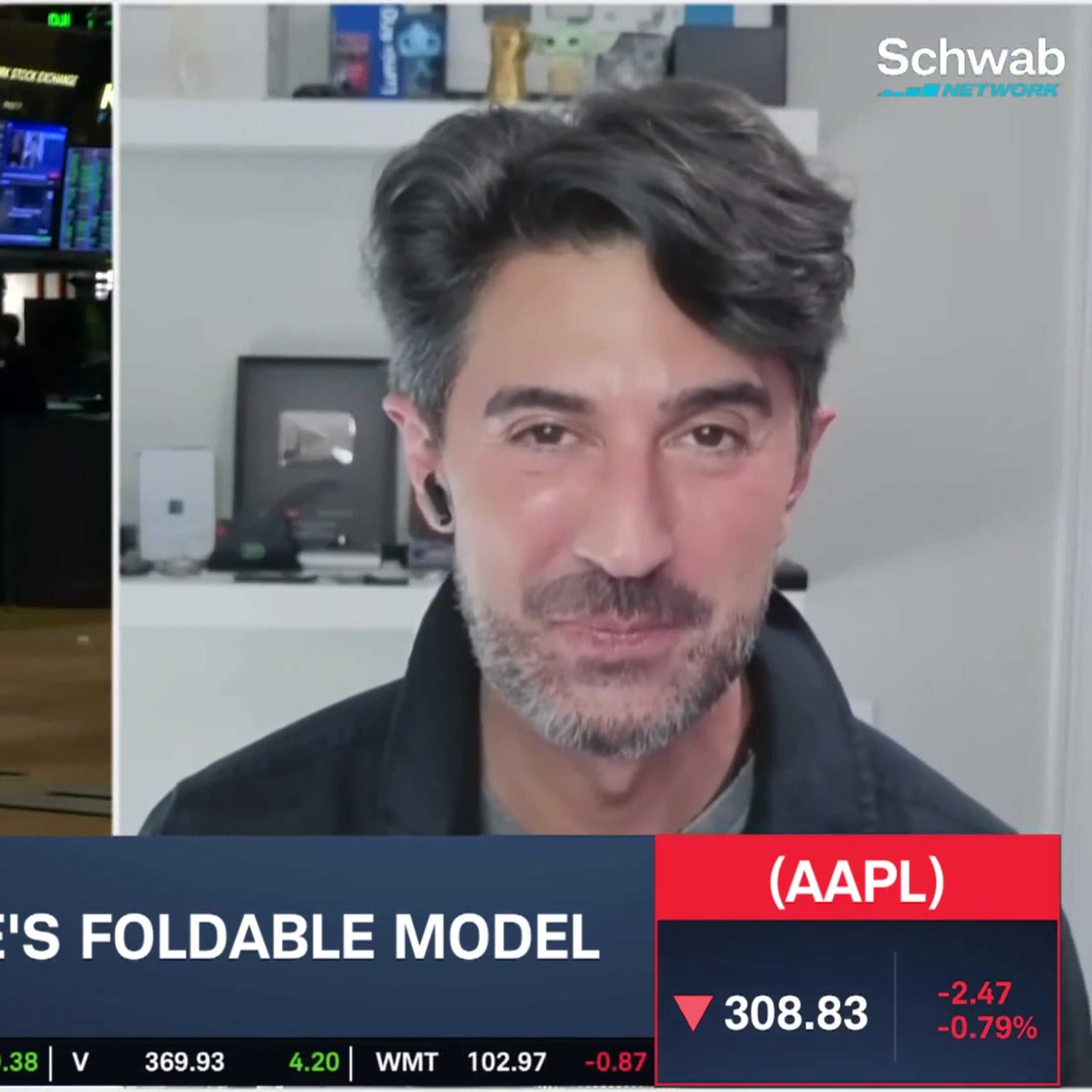 Daniel Rubino on Foldable iPhone & AAPL Long-Term Expectations