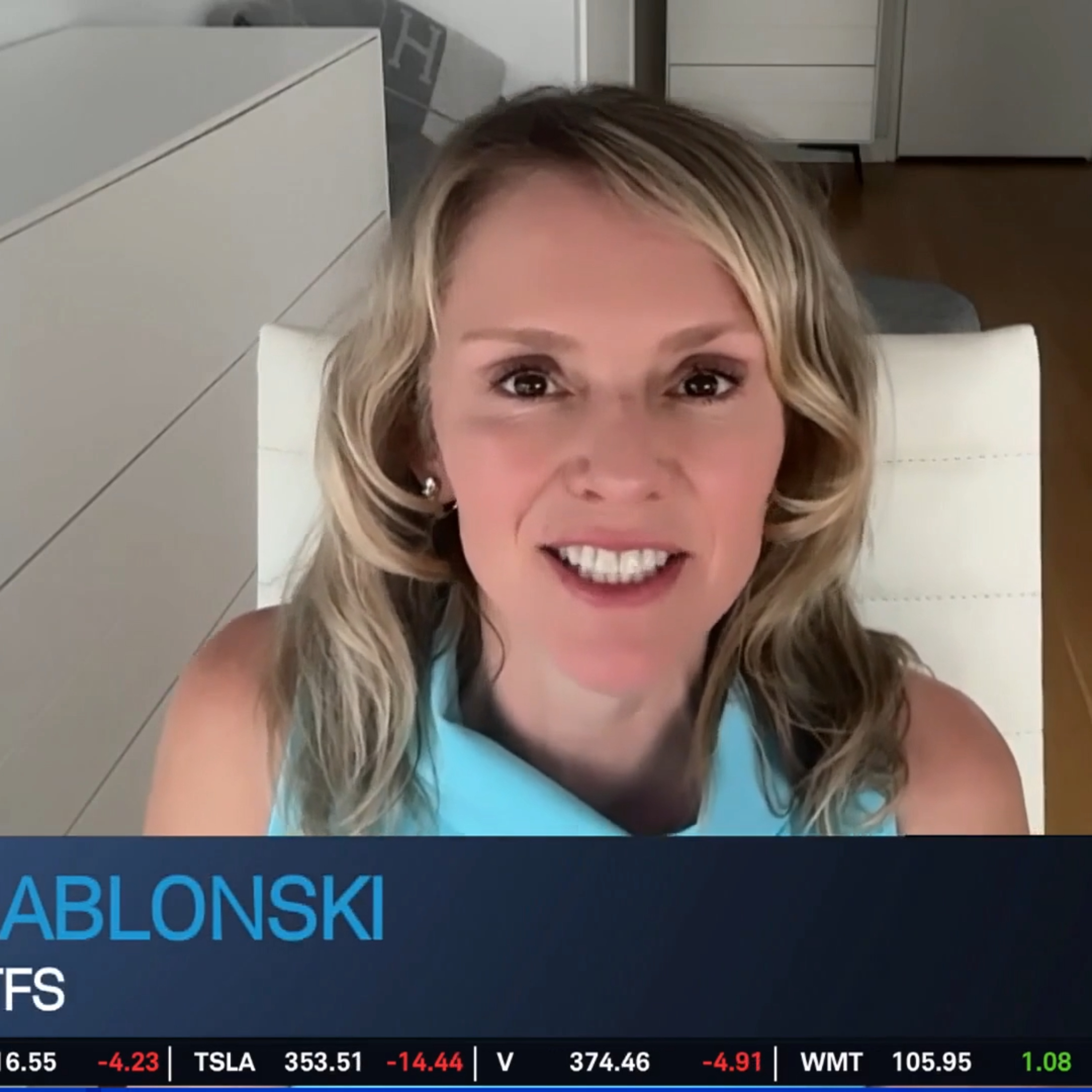 Sylvia Jablonski on Memory, Photonics "Fuel" Powering AI, ETFs Tied to Trade Episode cover