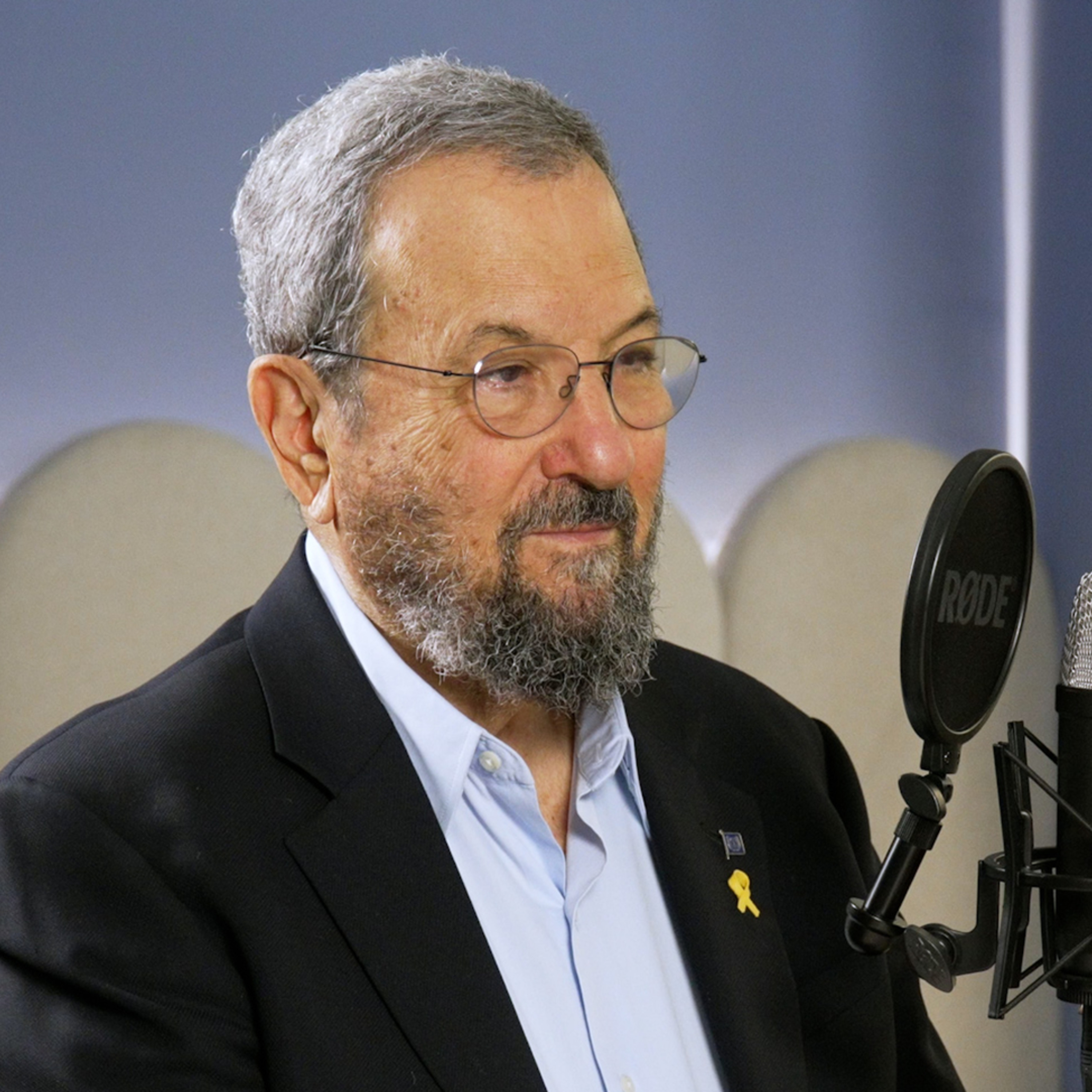 ״האיום הוא אמיתי, ממשי וחמור. סכנה לביטחון המדינה ולקיומה״ ראש הממשלה והרמטכ״ל לשעבר אהוד ברק על חרבות ברזל, חיזבאללה, נתניהו, איראן, ראיה אסטרטגית ועוד...