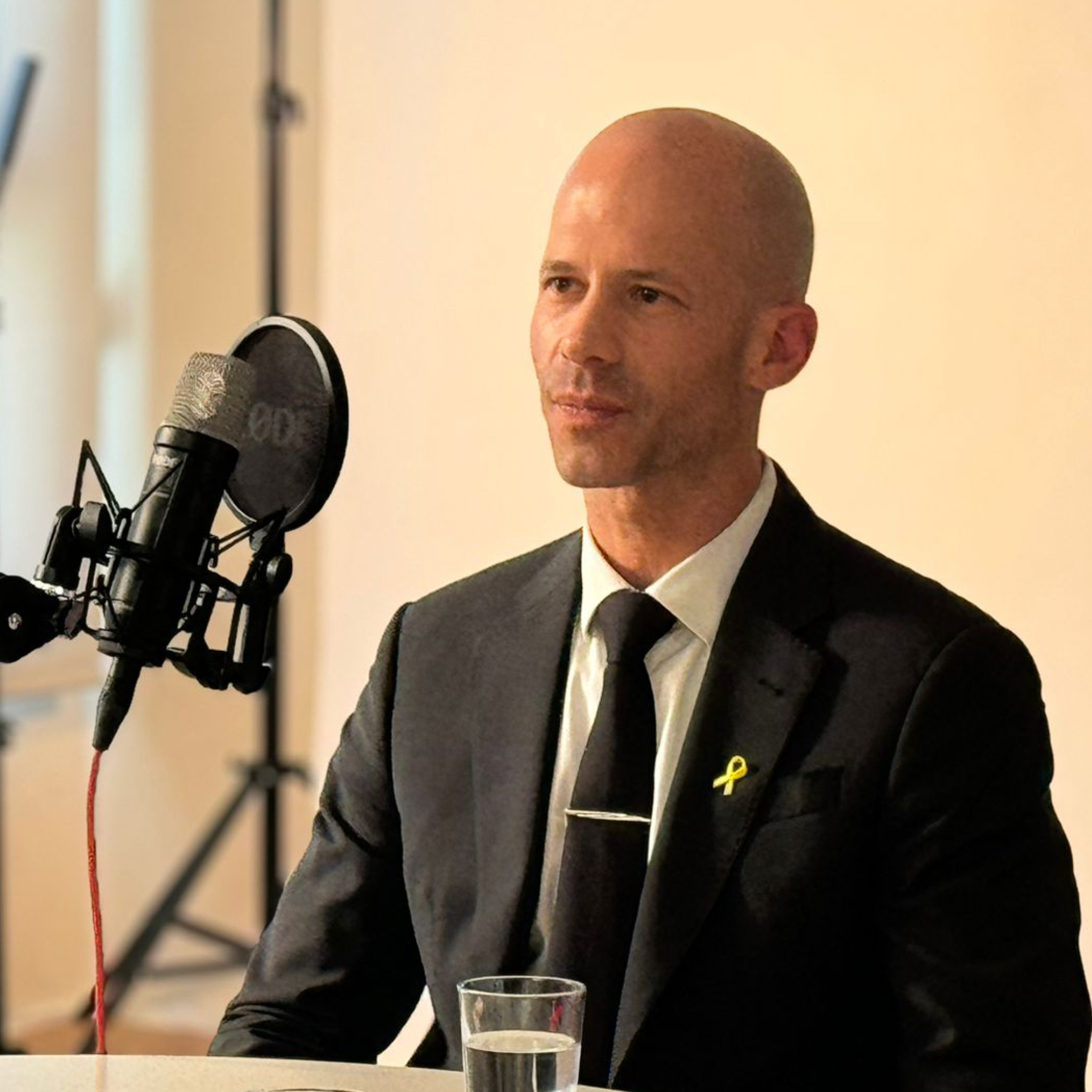 רוצים שהילדים שלכם יחיו במדינה מתוקנת? צאו להפגין! - תומר אביטל מארח את עו"ד רן תגר