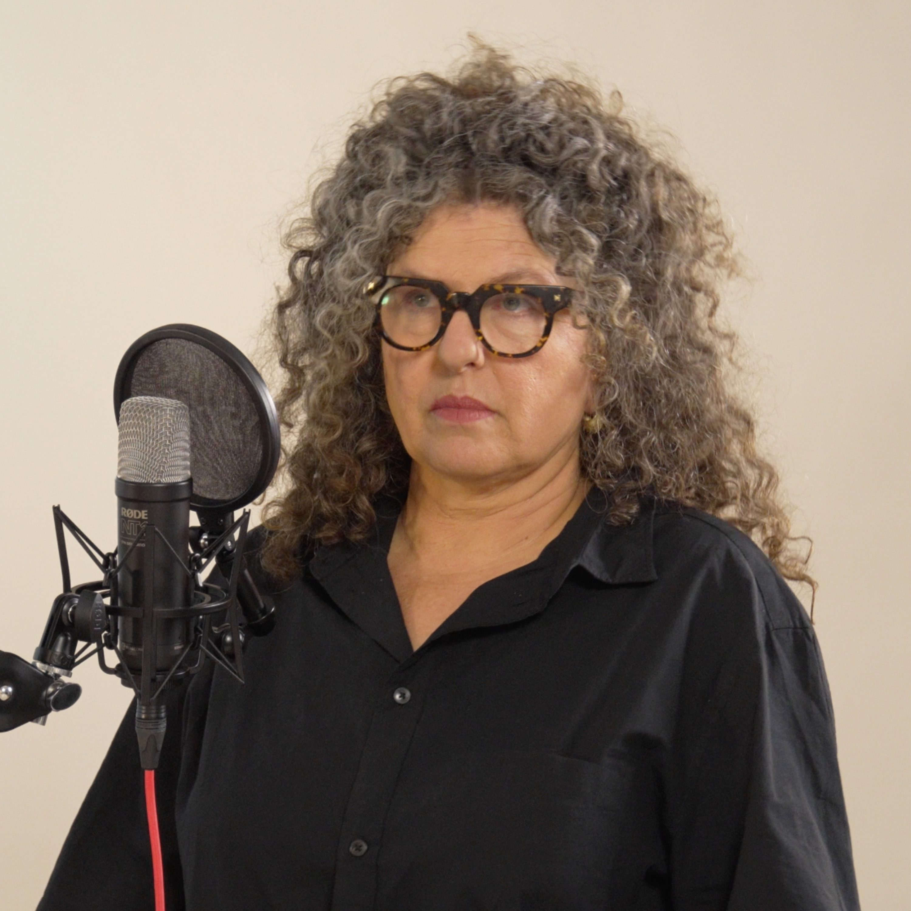 ״ככל שאני שמאלנית אני מוקירה ומייחלת לעיתונות ימנית, אחרת אין דמוקרטיה״ תומר אביטל מארח את הילה טוב, מנכלית הטלוויזיה החברתית, לשיחה על עיתונות וגופי תקשורת.