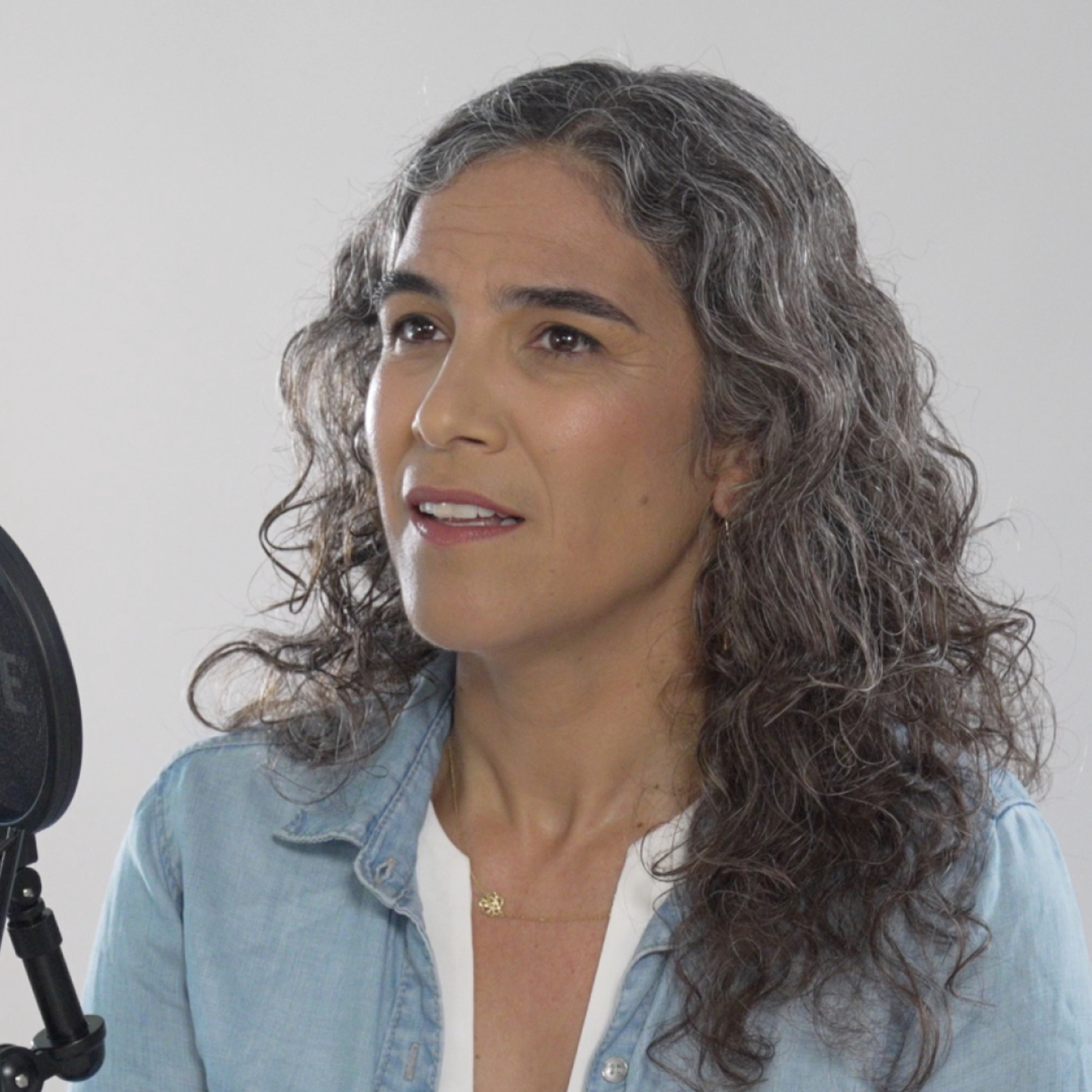 תומר אביטל מארח את ד״ר הדס שרהבני סיידון, פסיכולוגית קלינית ממובילות ״אין בריאות נפש בלי דמוקרטיה״ לשיחה על הייאוש במלחמה, בריאות הנפש, על מצבי חירום, על חוסר וודאות, חוזק נפשי, צורך בהנהגה ראויה ועוד