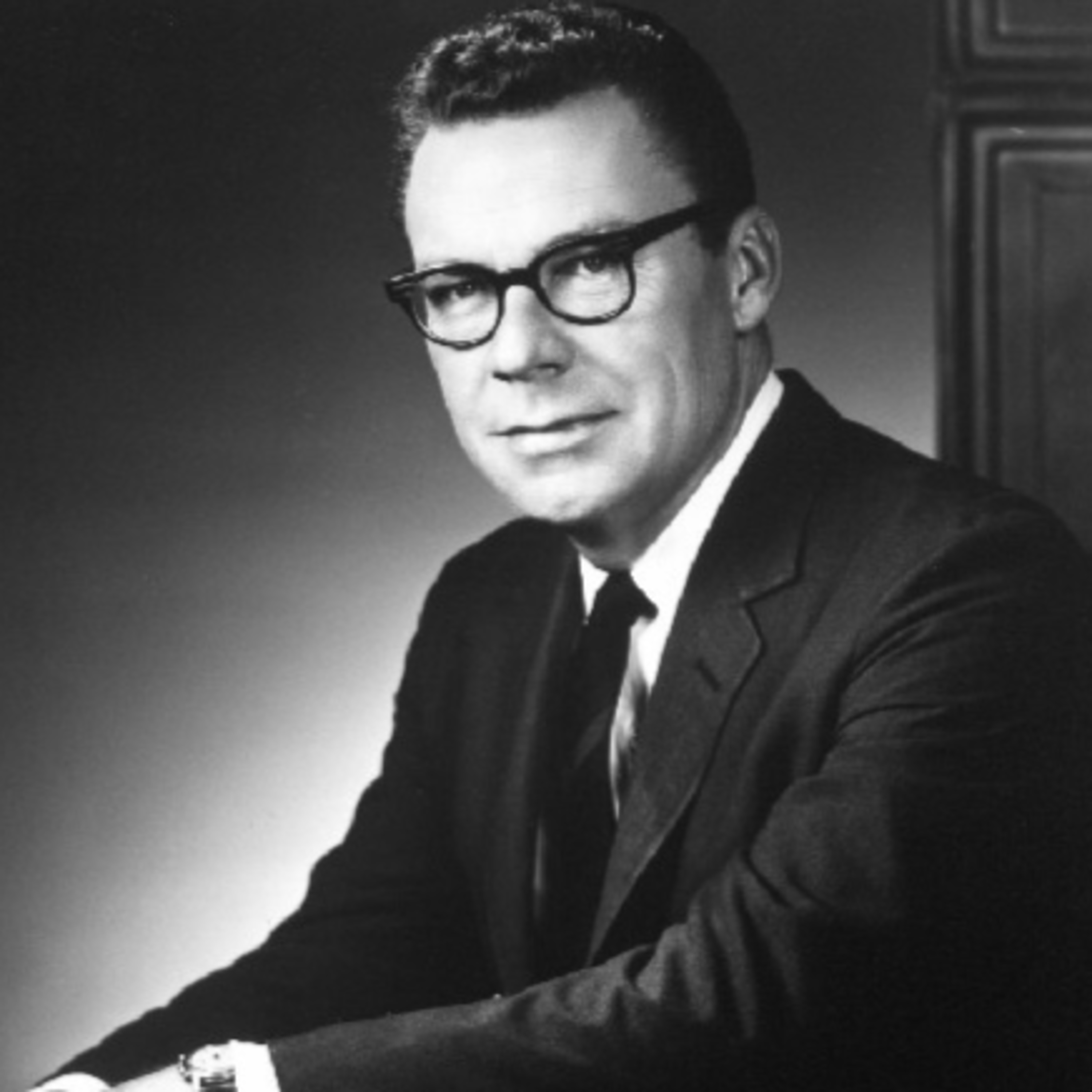 cover of episode Earl Nightingale: You Must Be Willing to Pay the Price - Powerful Motivational Speech