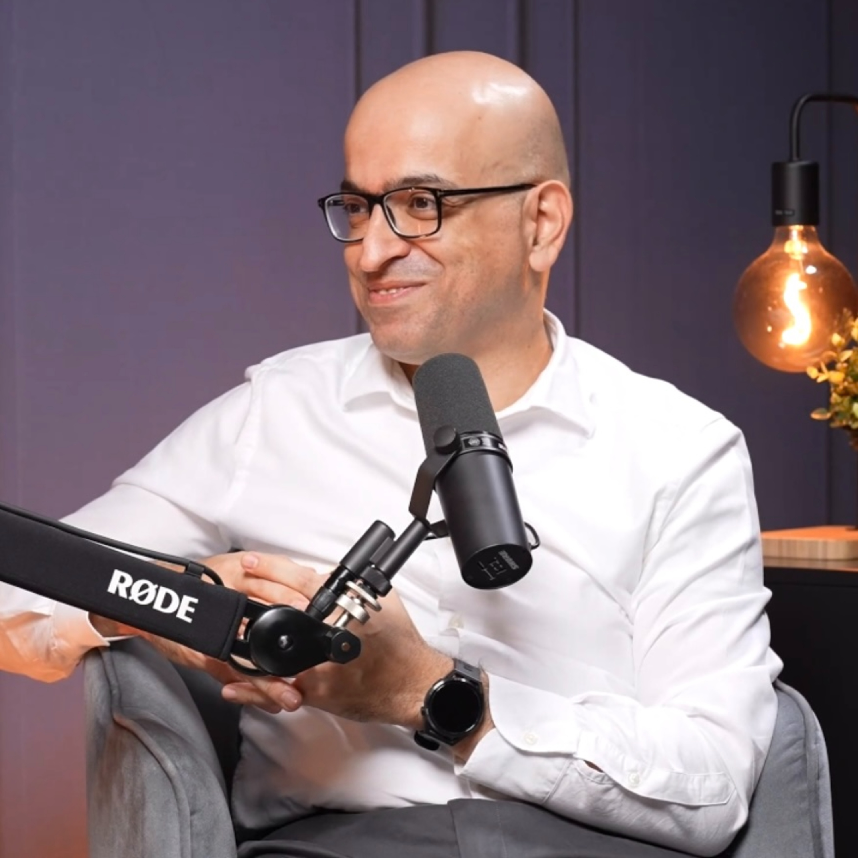 The CEO Diaries - يوميات مدير عام