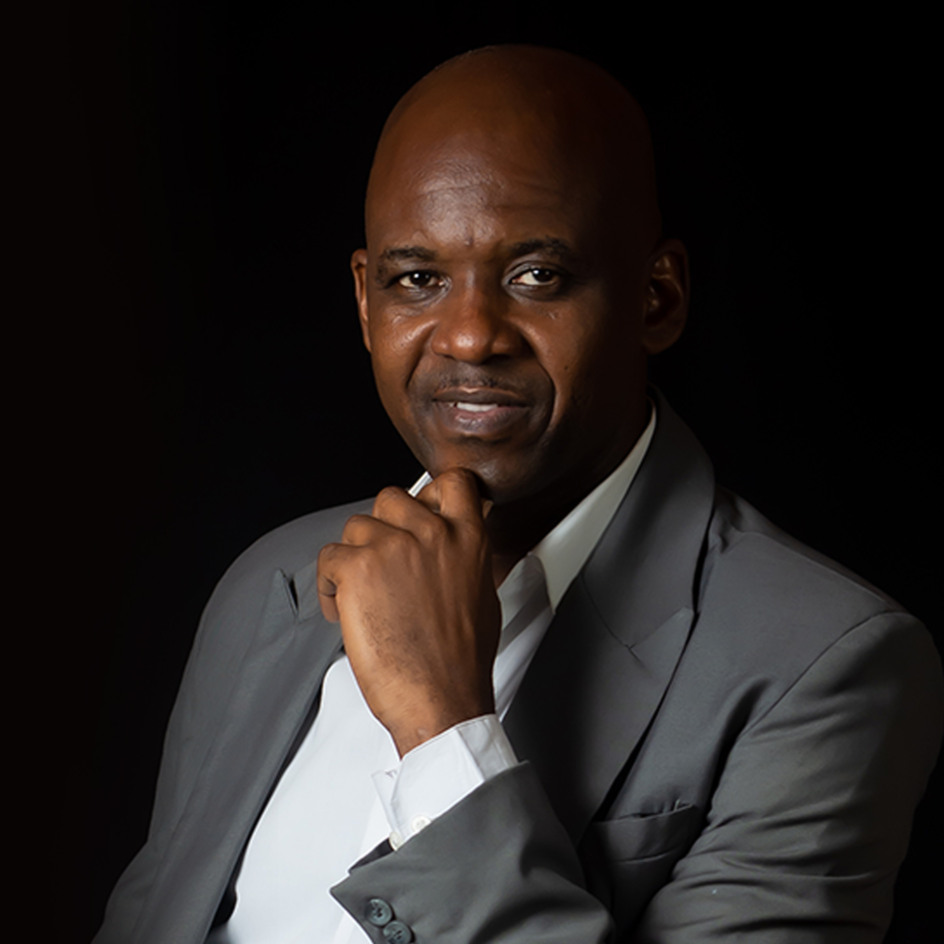 Journeys in Melody - Episode 9 | Miguel Lowe - Pianist, Songwriter, Composer, Choral Director and Author episode artwork