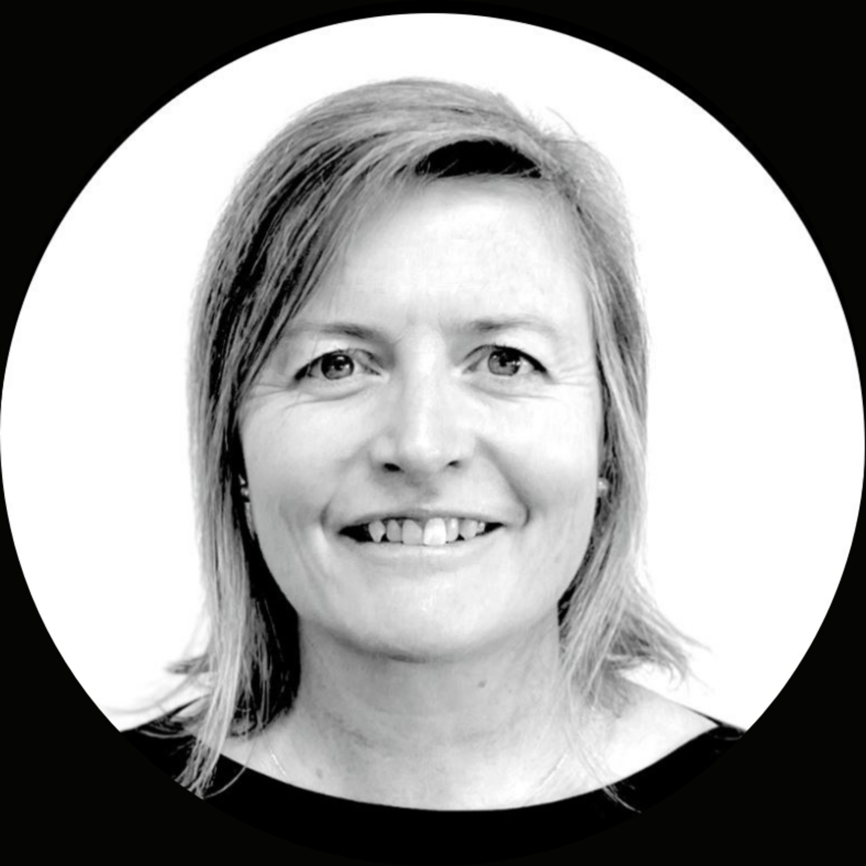 Episode 34 - Beyond the Code: Rewriting Leadership and Inclusion in Tech with Rachel Collingridge episode artwork