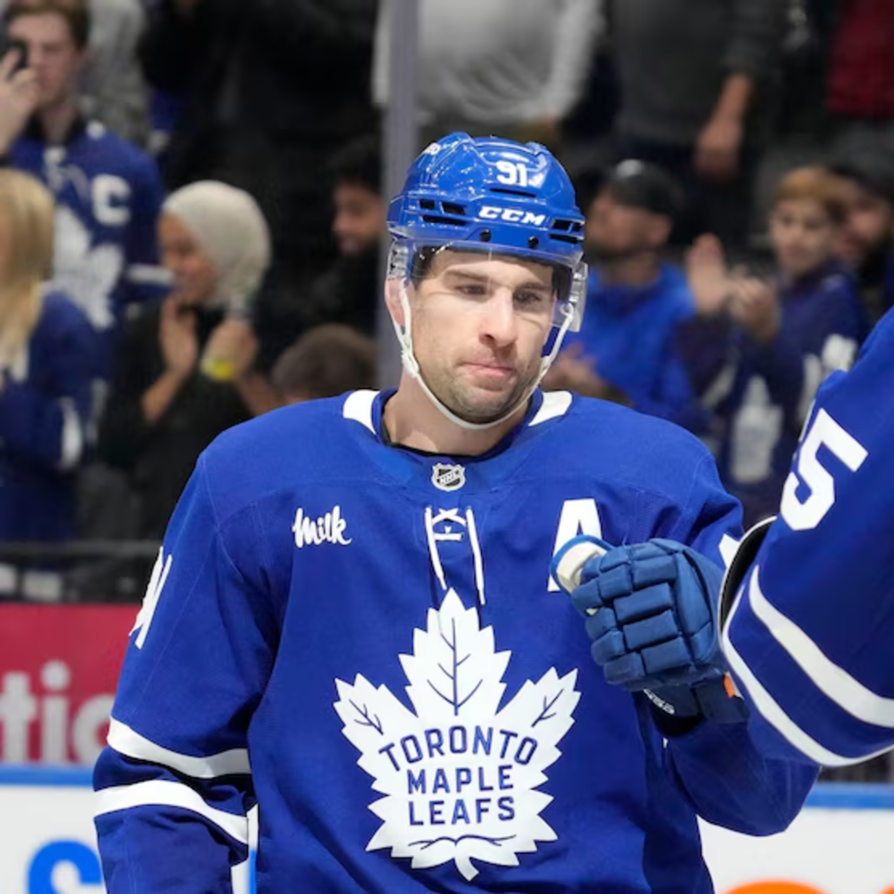 Maple Leafs Momentum: Tavares Shines Amid Stolarz Setback