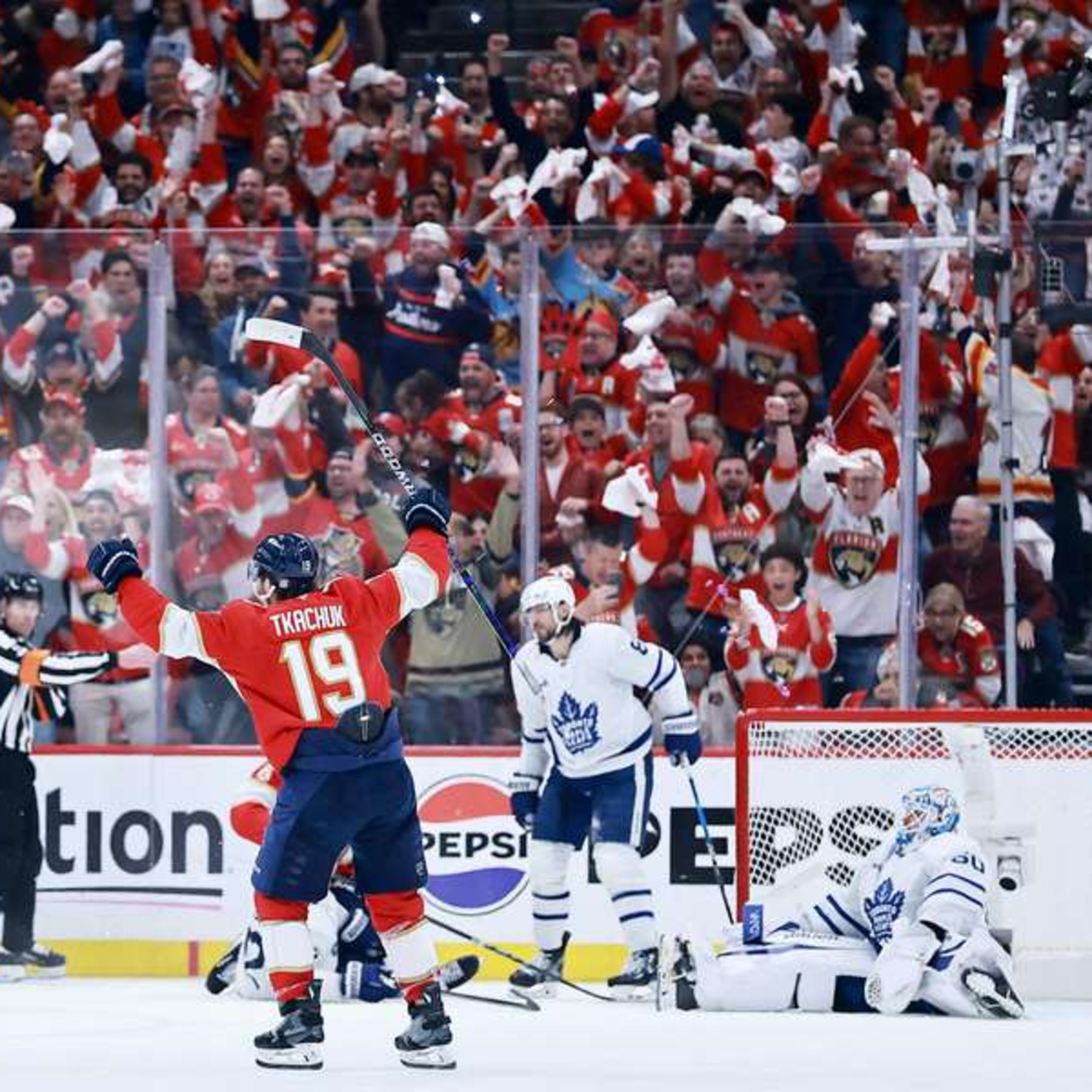 Maple Leafs at a Crossroads: Tied 2-2 with the Panthers, What’s Next for Toronto?