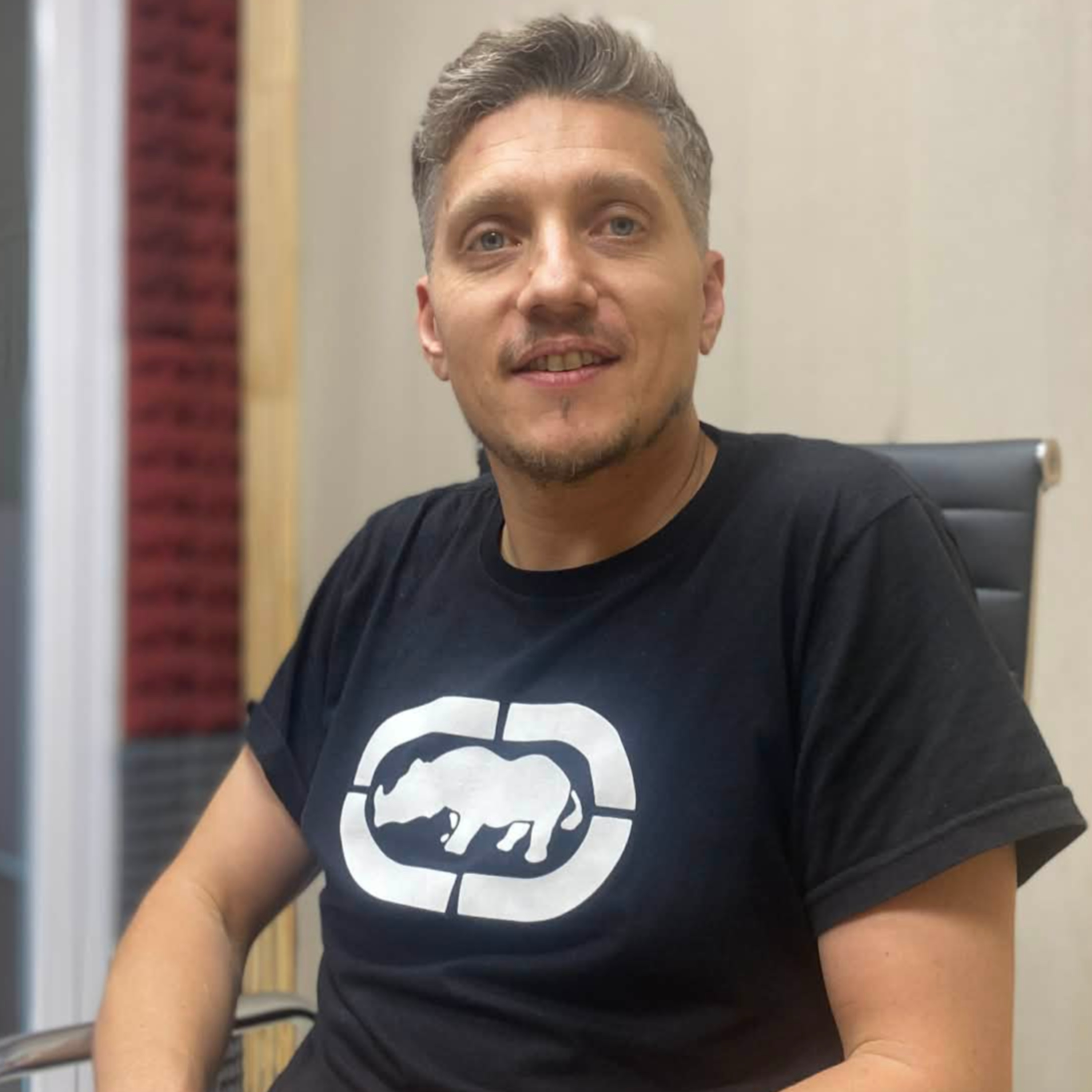 Nicolás Malinovsky con Laucha Fernández Elem | El Cafecito #56 episode artwork