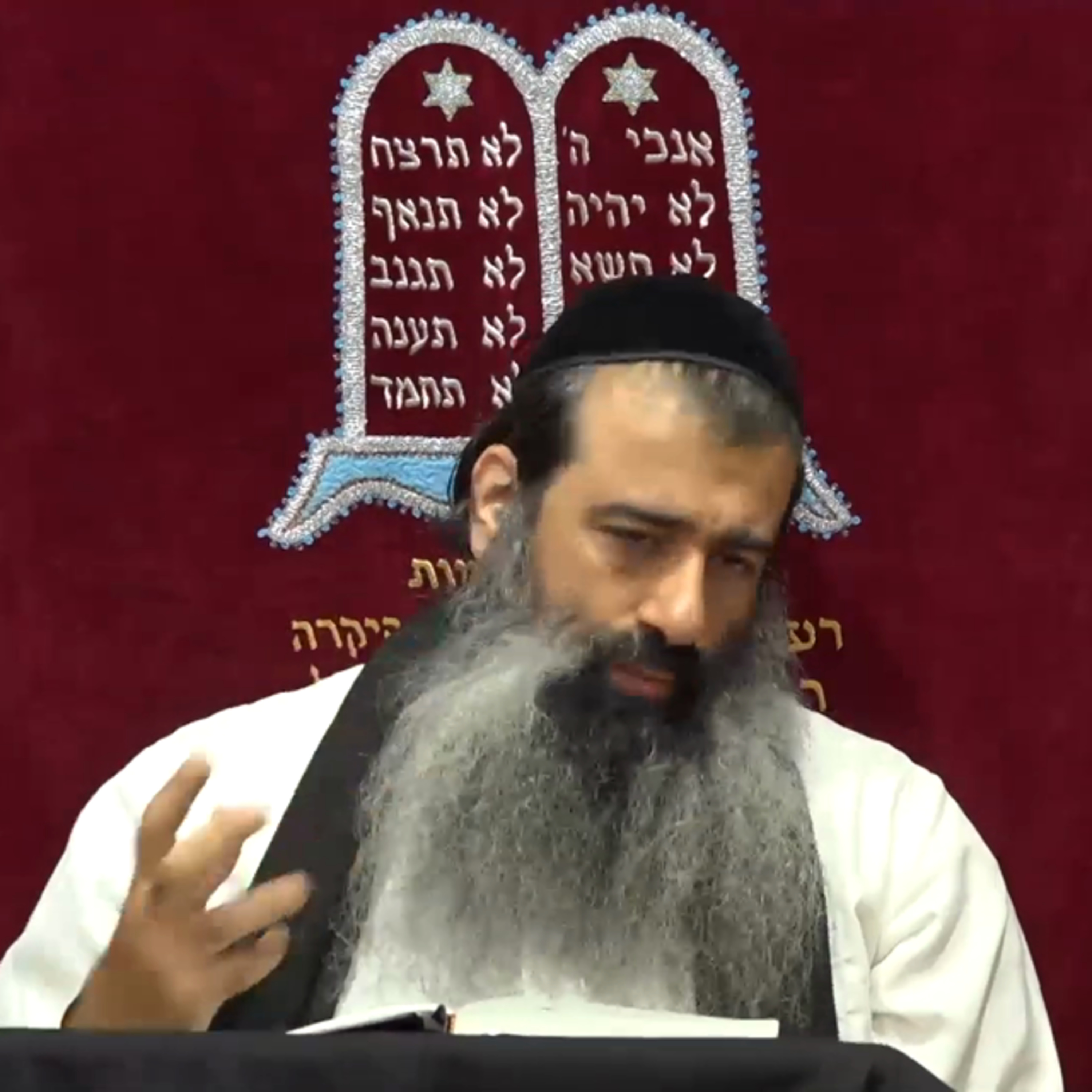 המלכות מקנה את מדרגת הכתר 29 episode artwork
