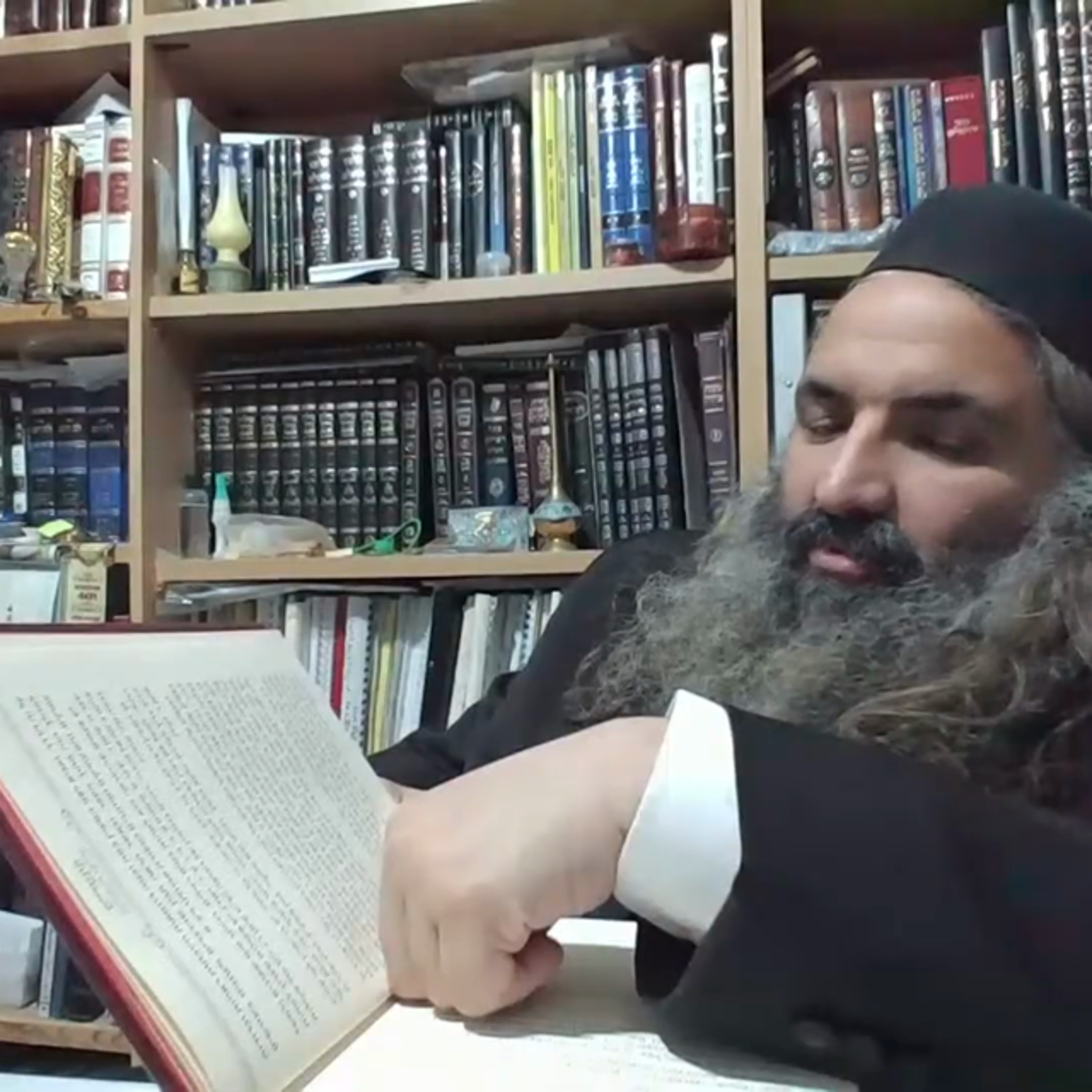 רב פעלים 4 episode artwork