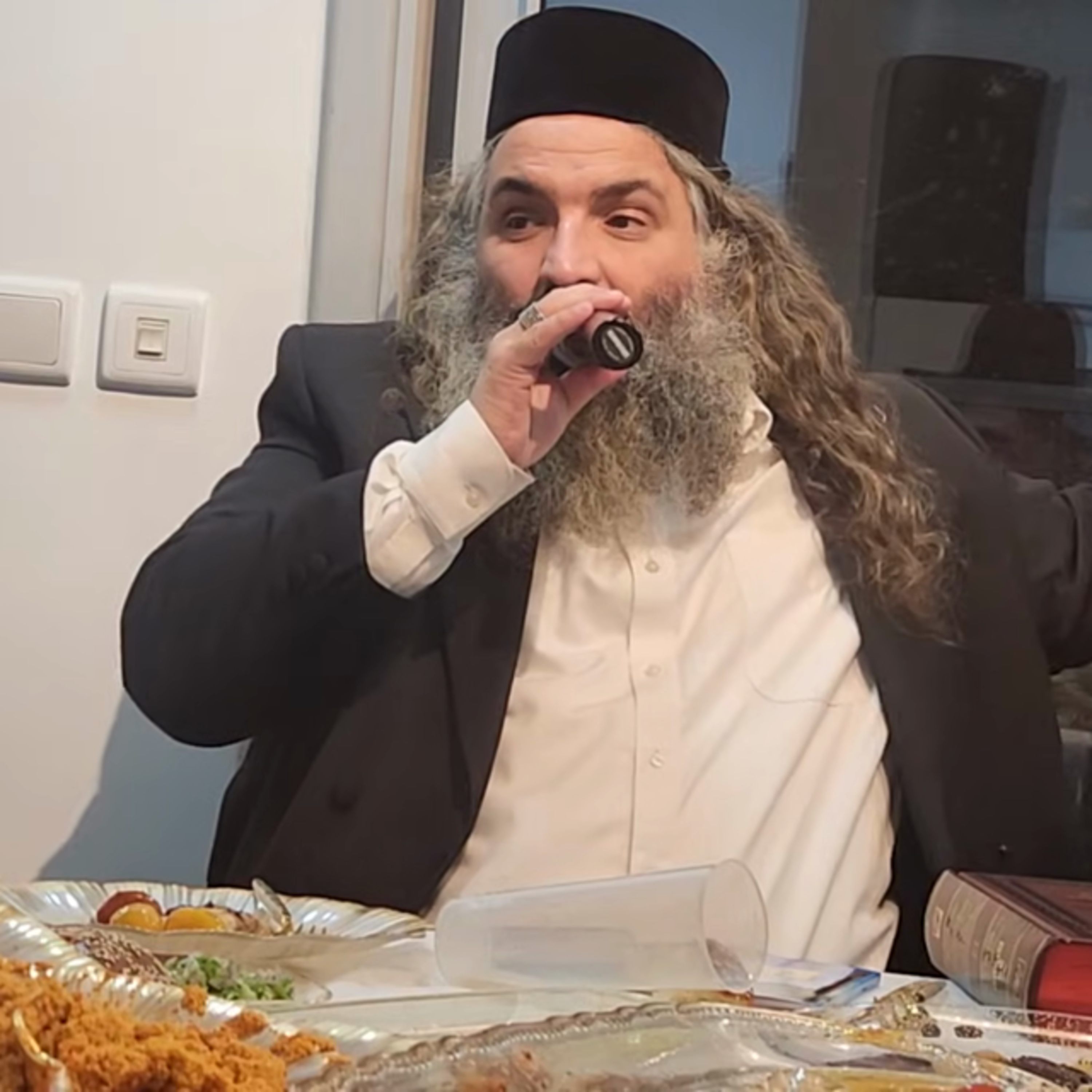 הילולת רבי דוד בן ברוך אצל רבי דוד ורבי רפאל אבוחצירא אשדוד. episode artwork