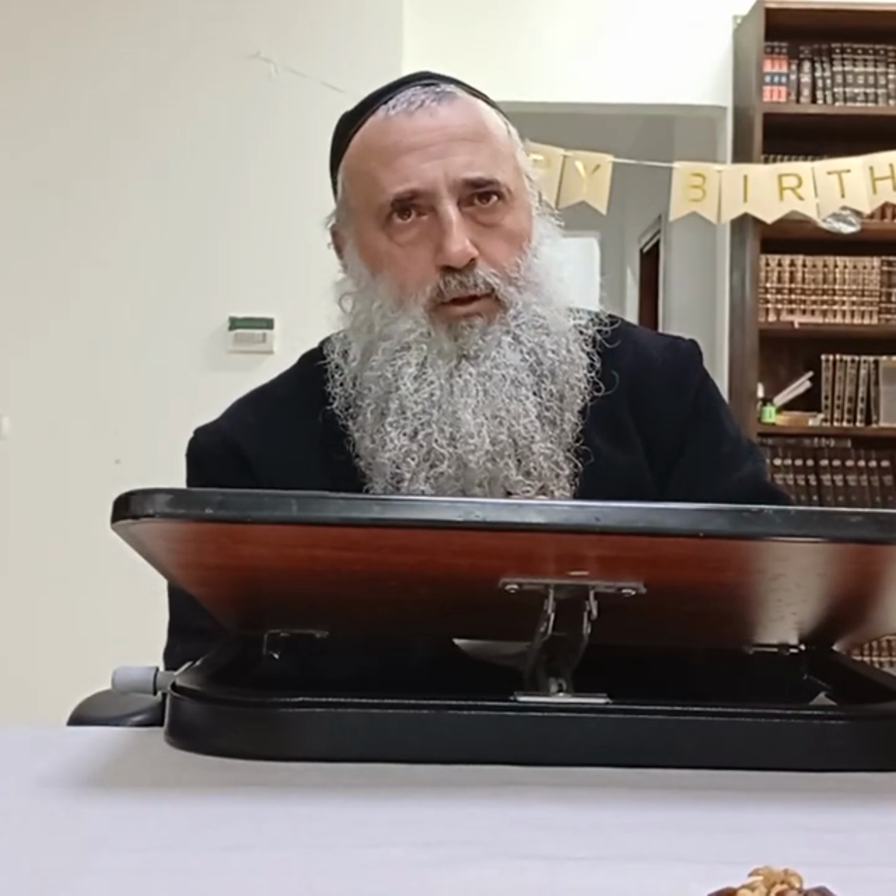 הרב שי אסיא-שער הגלגולים-הקדמה ז episode artwork