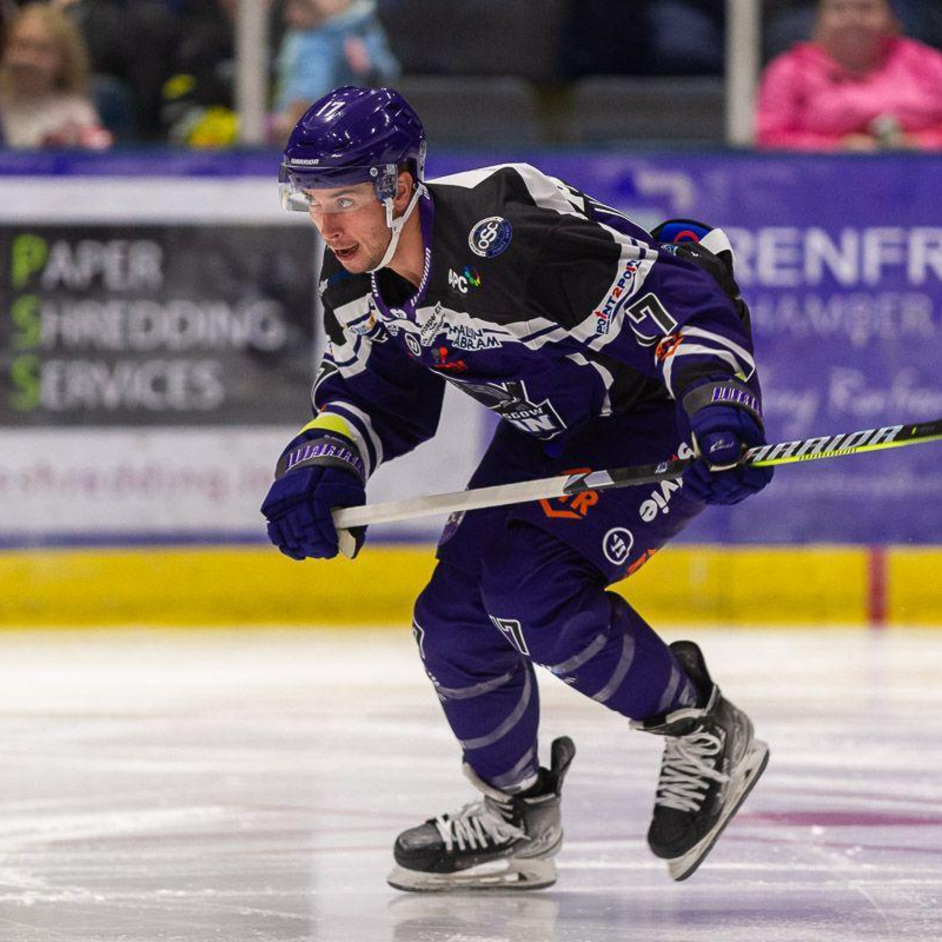 Blaze pod with #27 Mike Pelech