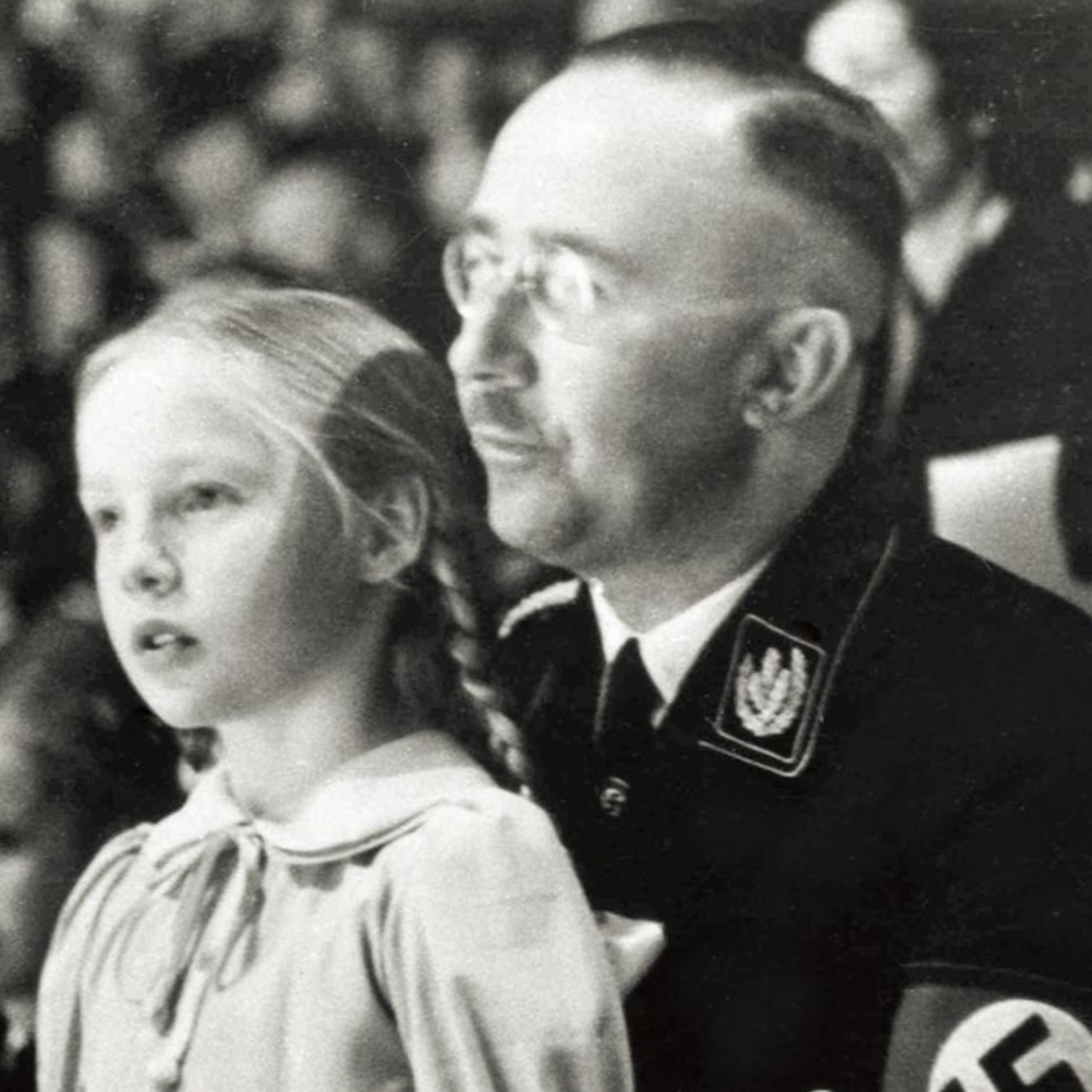 Himmlerovo impérium SS se jako čtvrtá říše vynořilo z popela a rozšířilo se v celosvětovém spiknutí.
