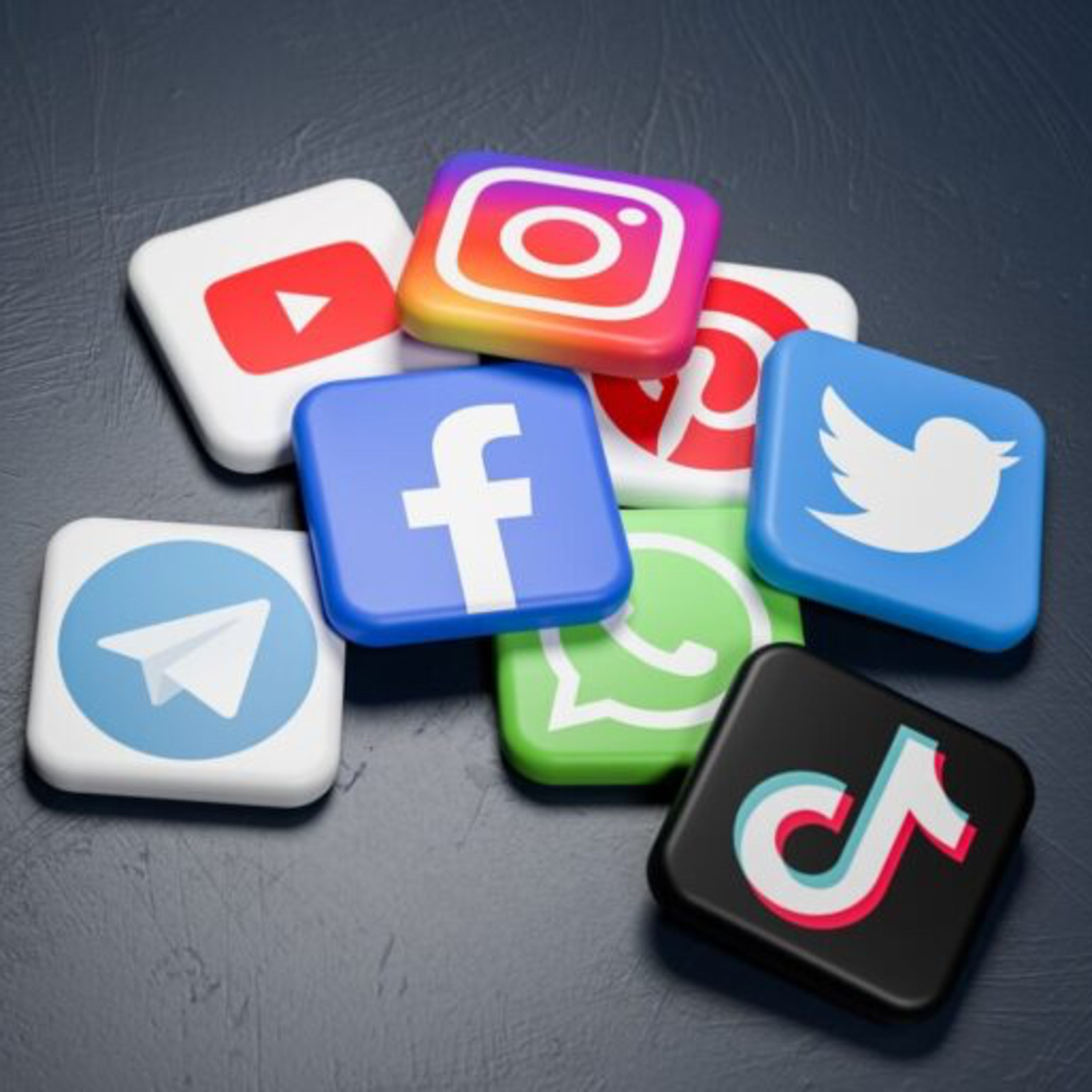 Pros and Cons of Social Media