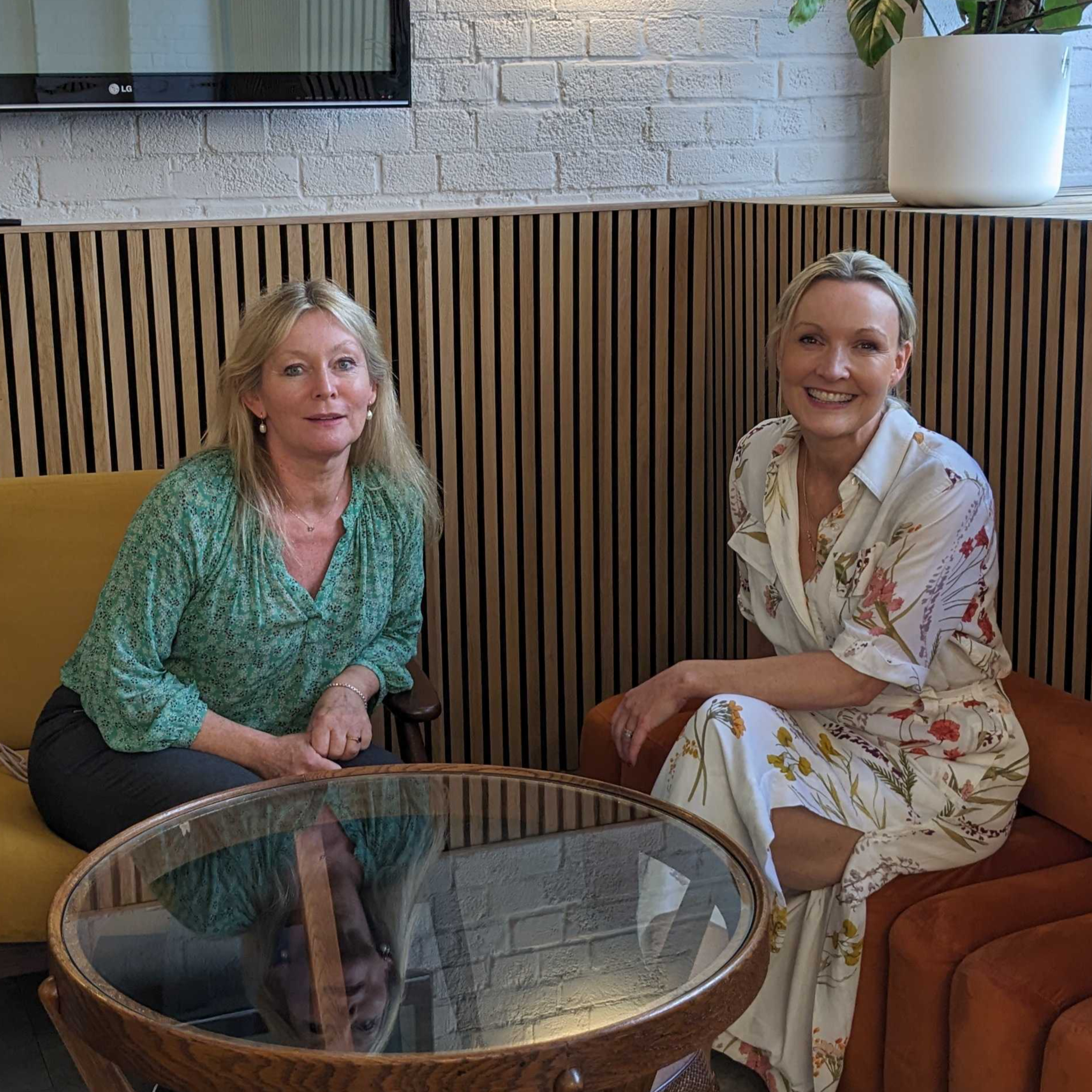 Episode 1: The Science of Skin Ageing with Dr. Clare Kiely episode artwork